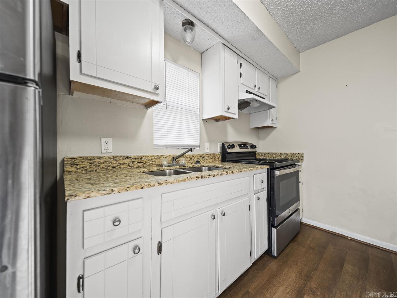 Lake Town - Residential Income