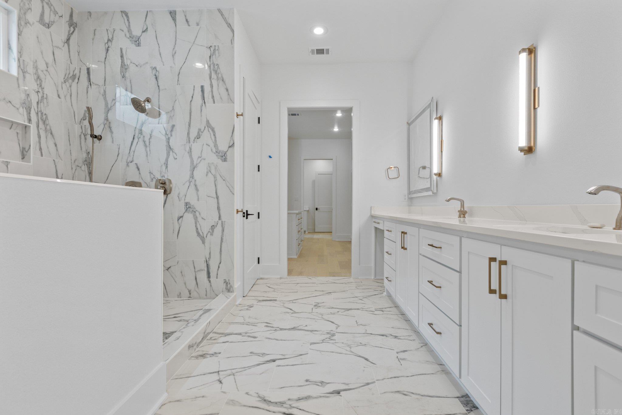 CHENAL VALLEY MEREVILLE PLACE - Residential