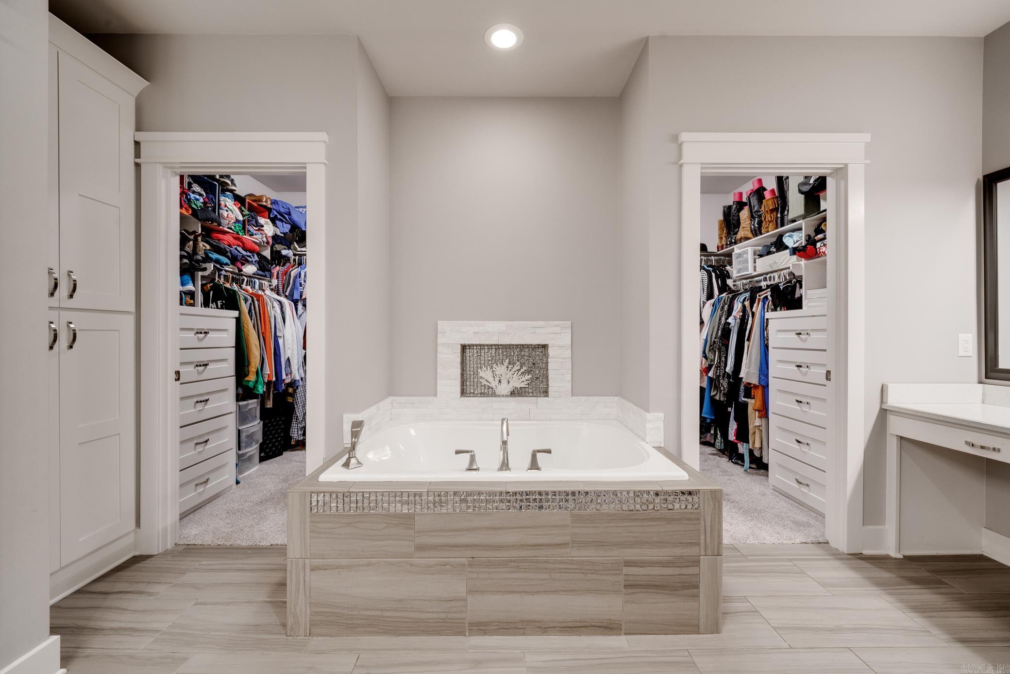 WINTERBROOK - Residential