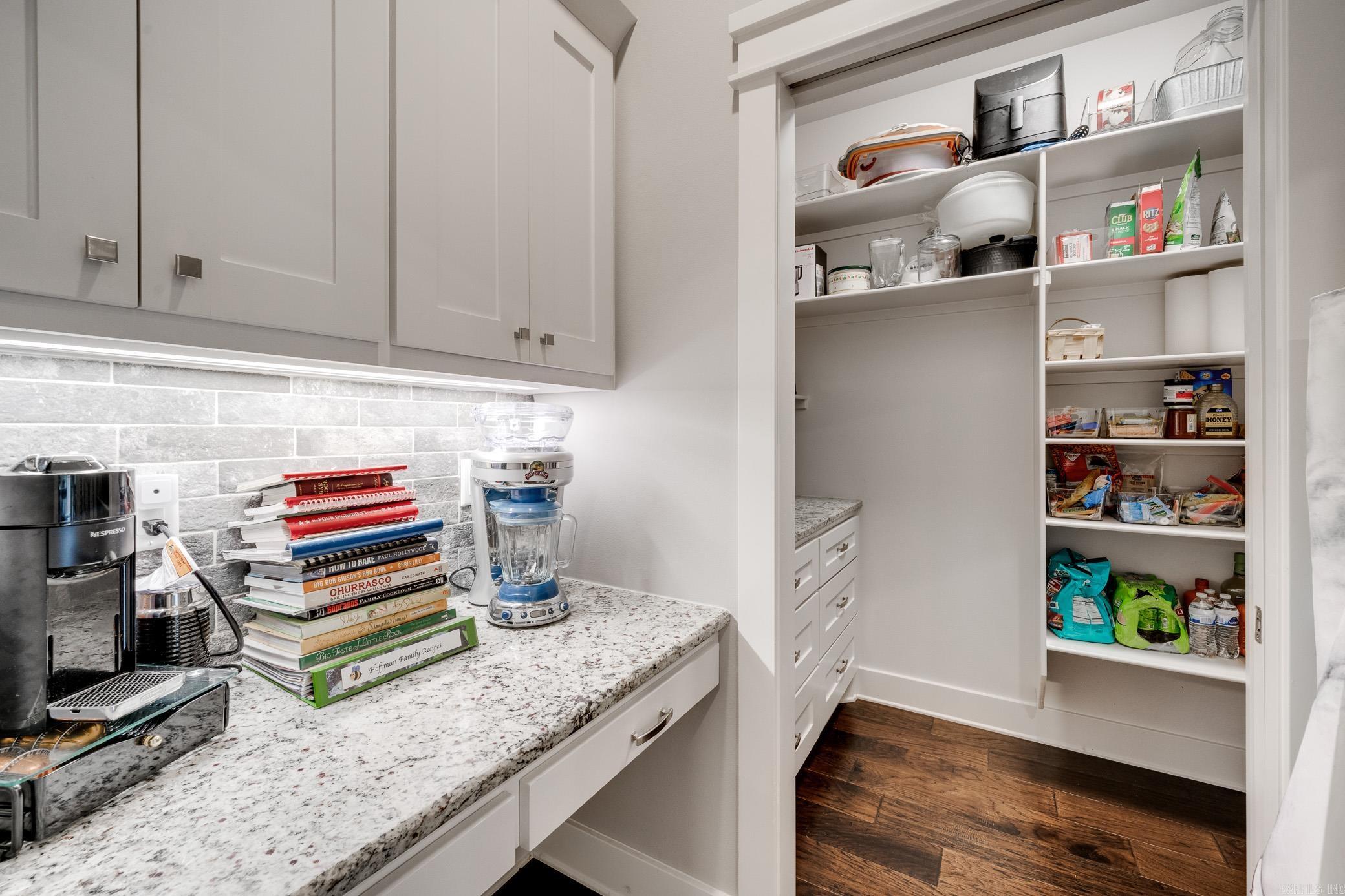 WINTERBROOK - Residential