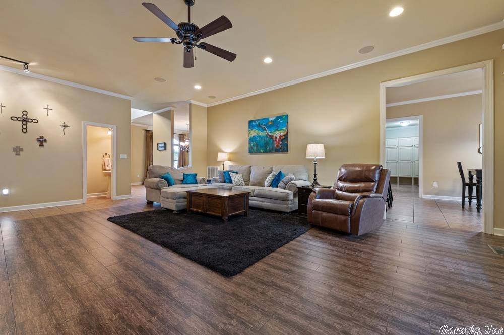 CHENAL VALLEY BELLE VALLEE THE M - Residential