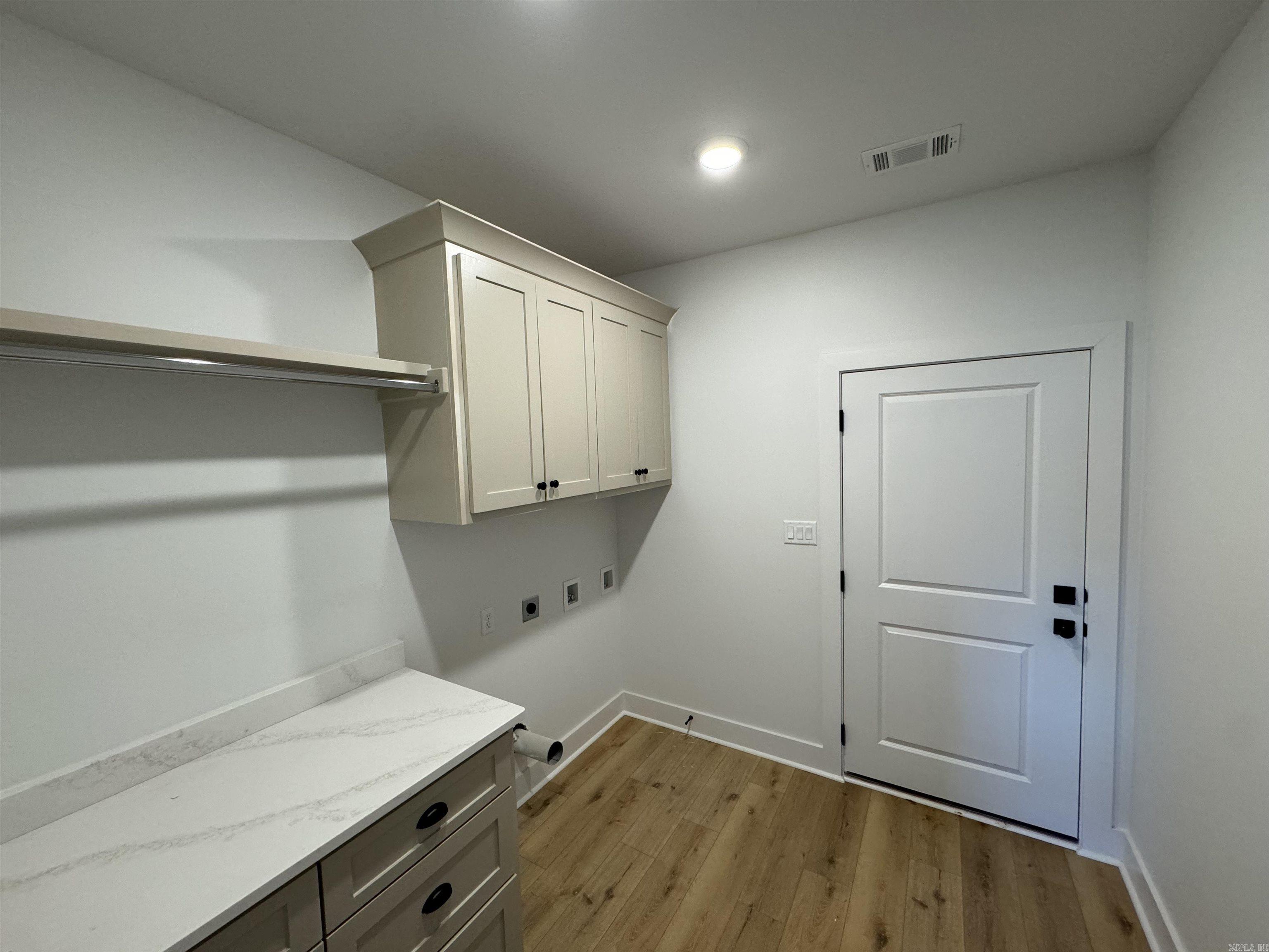 MIDTOWN BRYANT - Residential