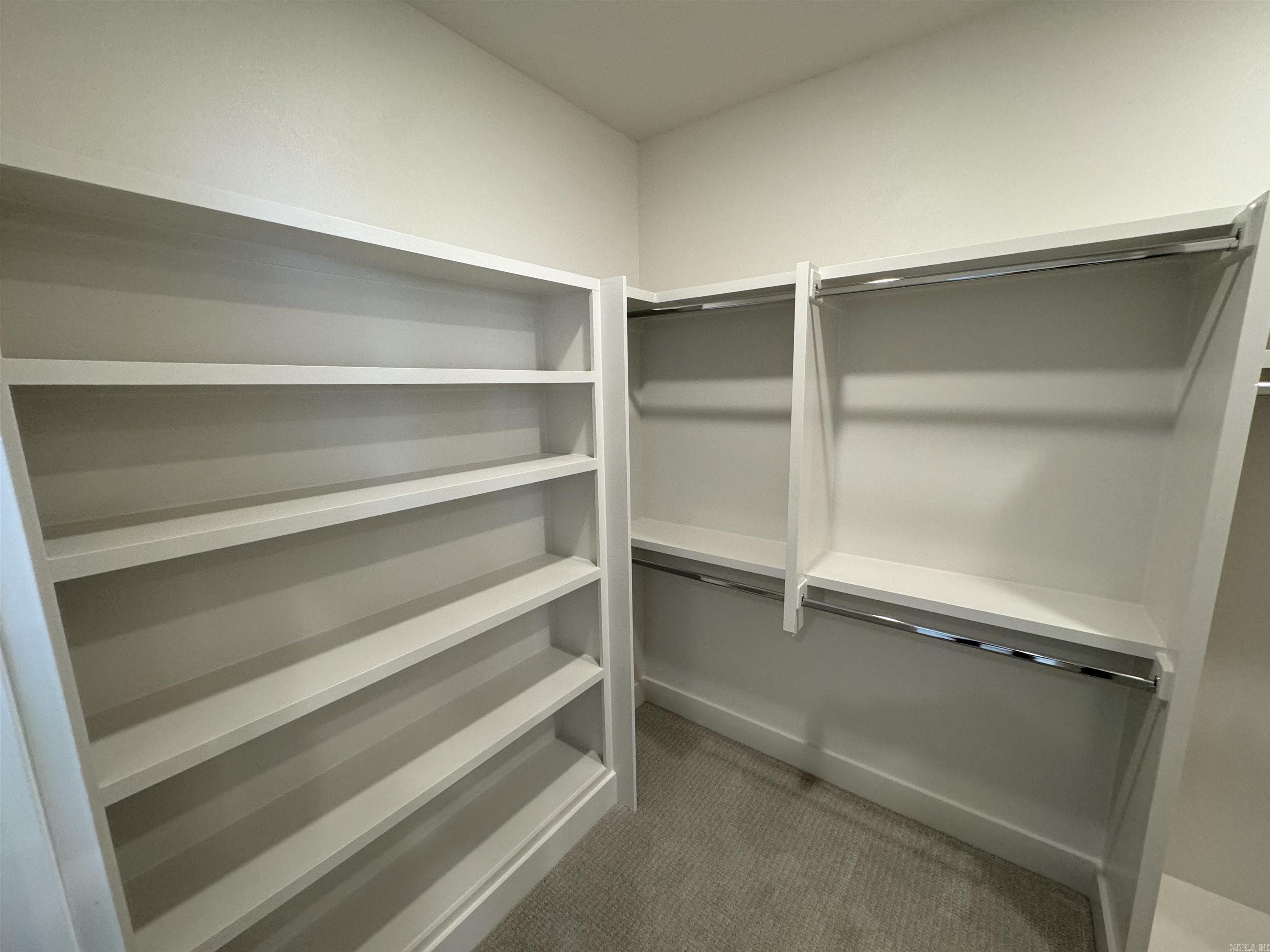 MIDTOWN BRYANT - Residential