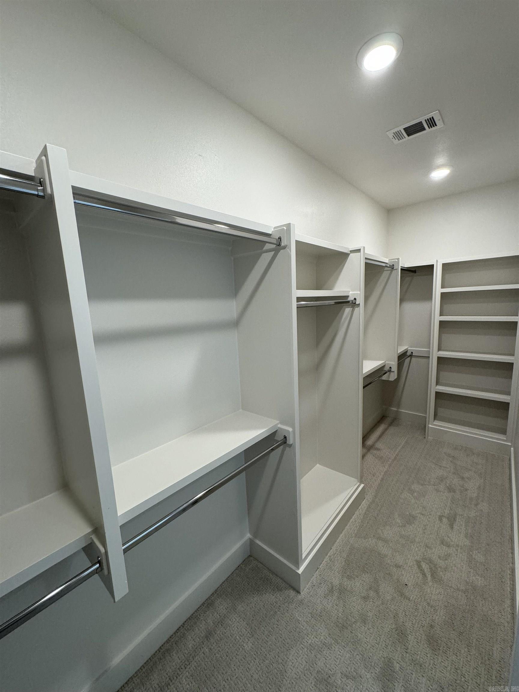 MIDTOWN BRYANT - Residential