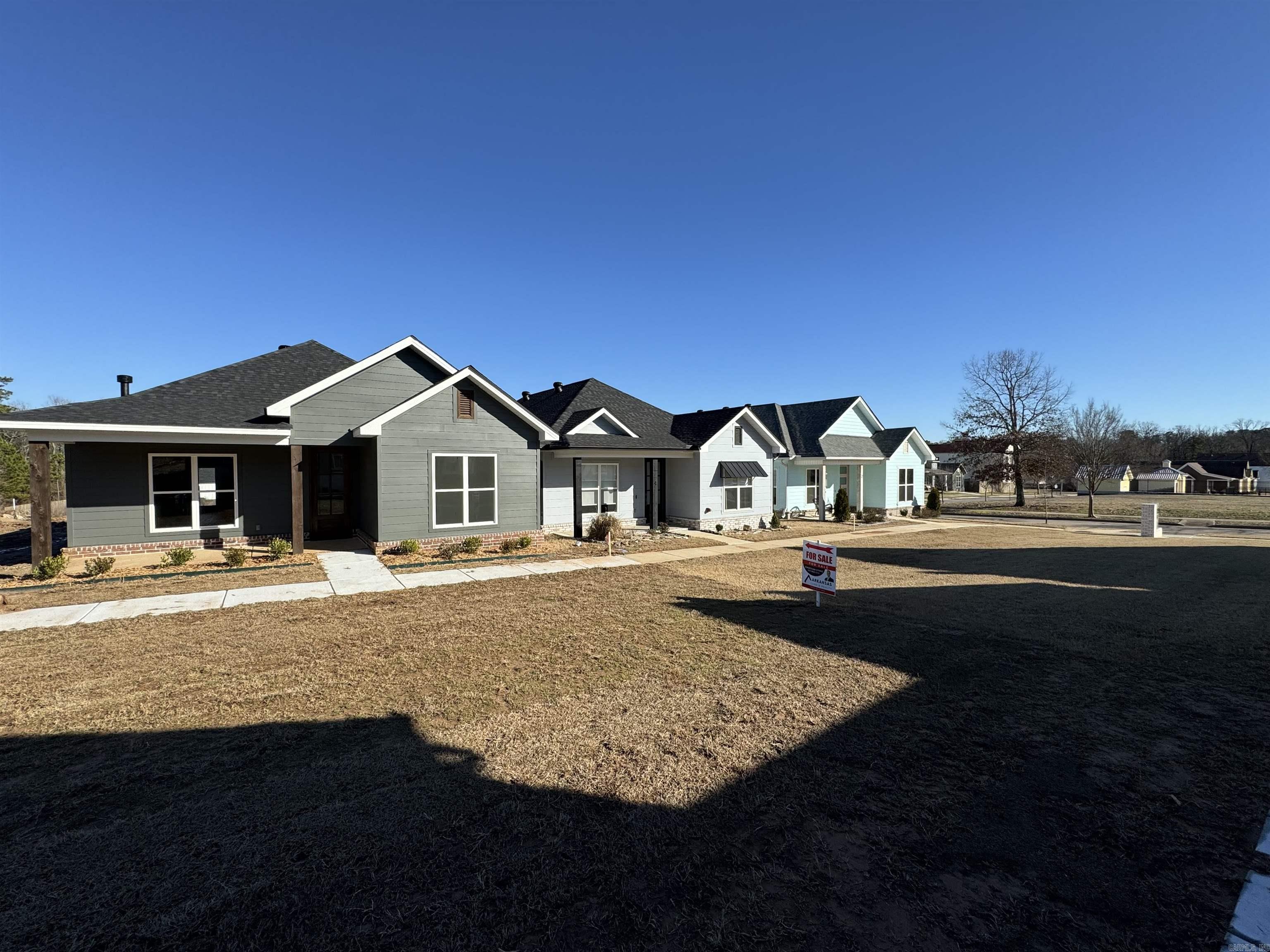 MIDTOWN BRYANT - Residential