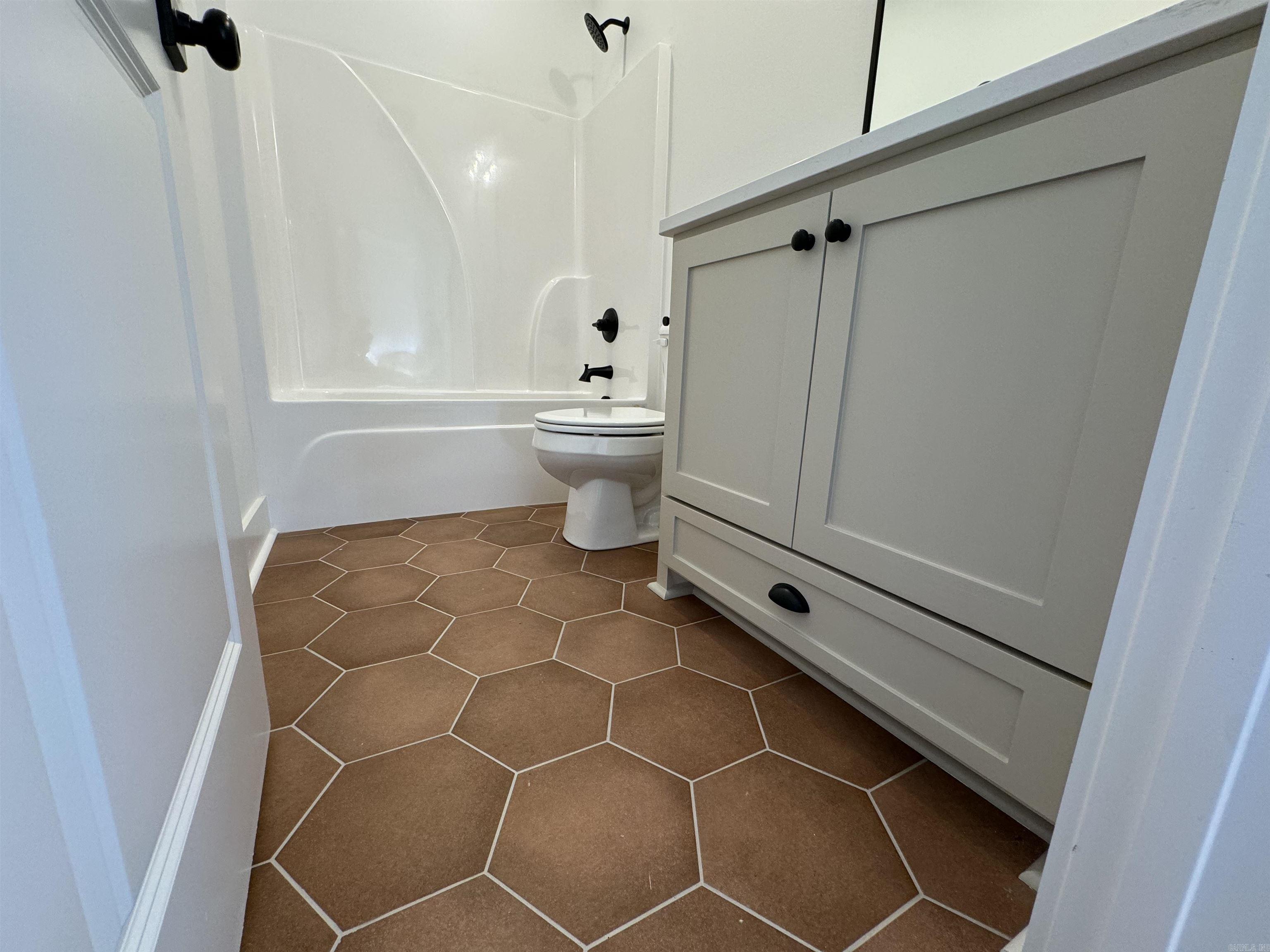 MIDTOWN BRYANT - Residential