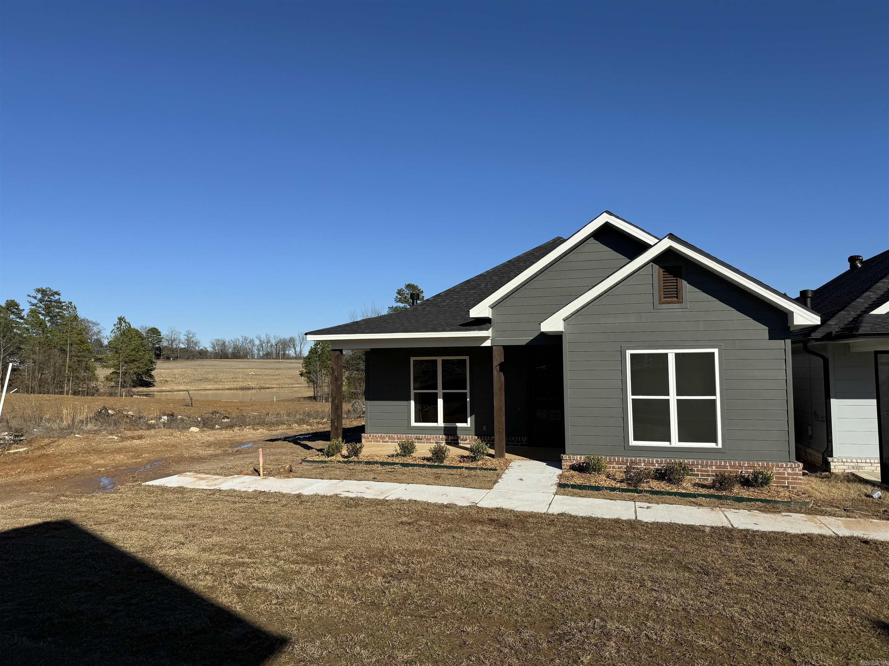 MIDTOWN BRYANT - Residential