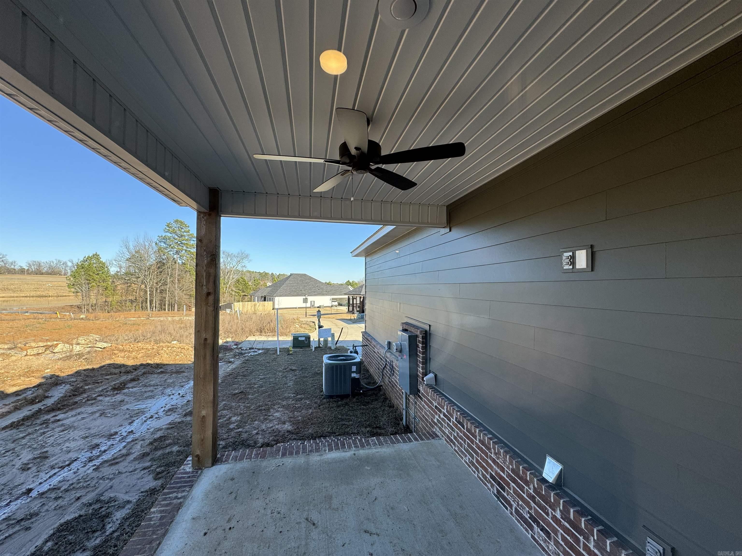 MIDTOWN BRYANT - Residential