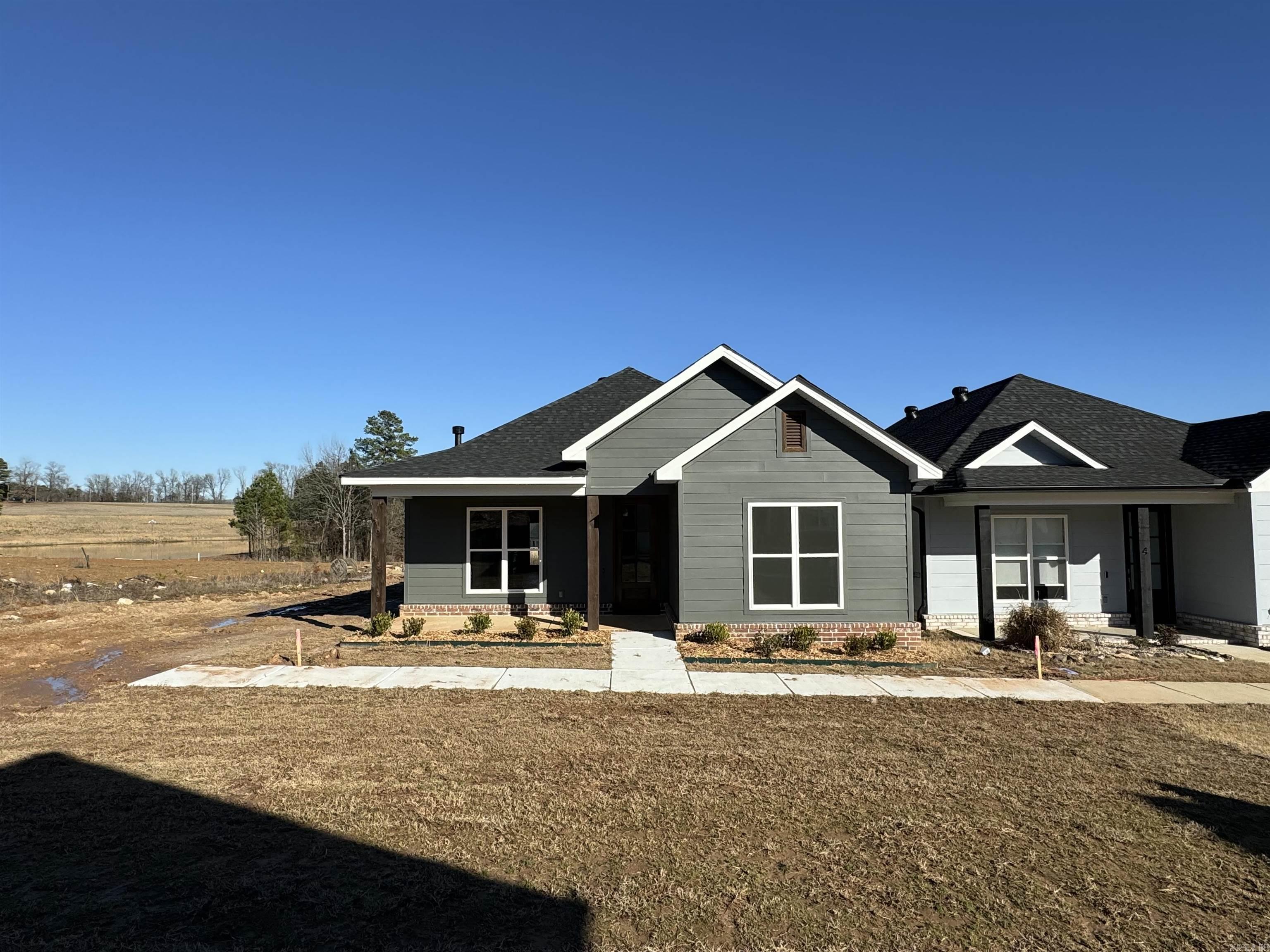 MIDTOWN BRYANT - Residential