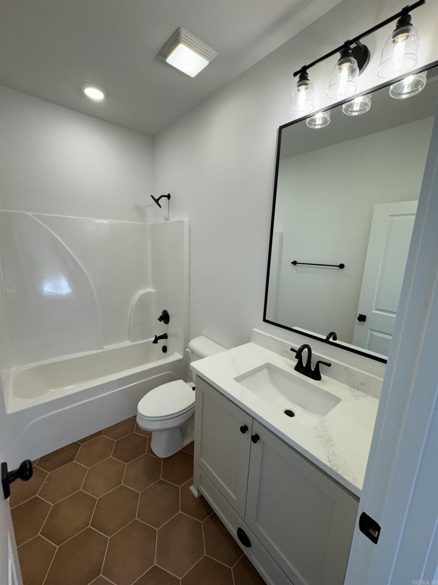 MIDTOWN BRYANT - Residential