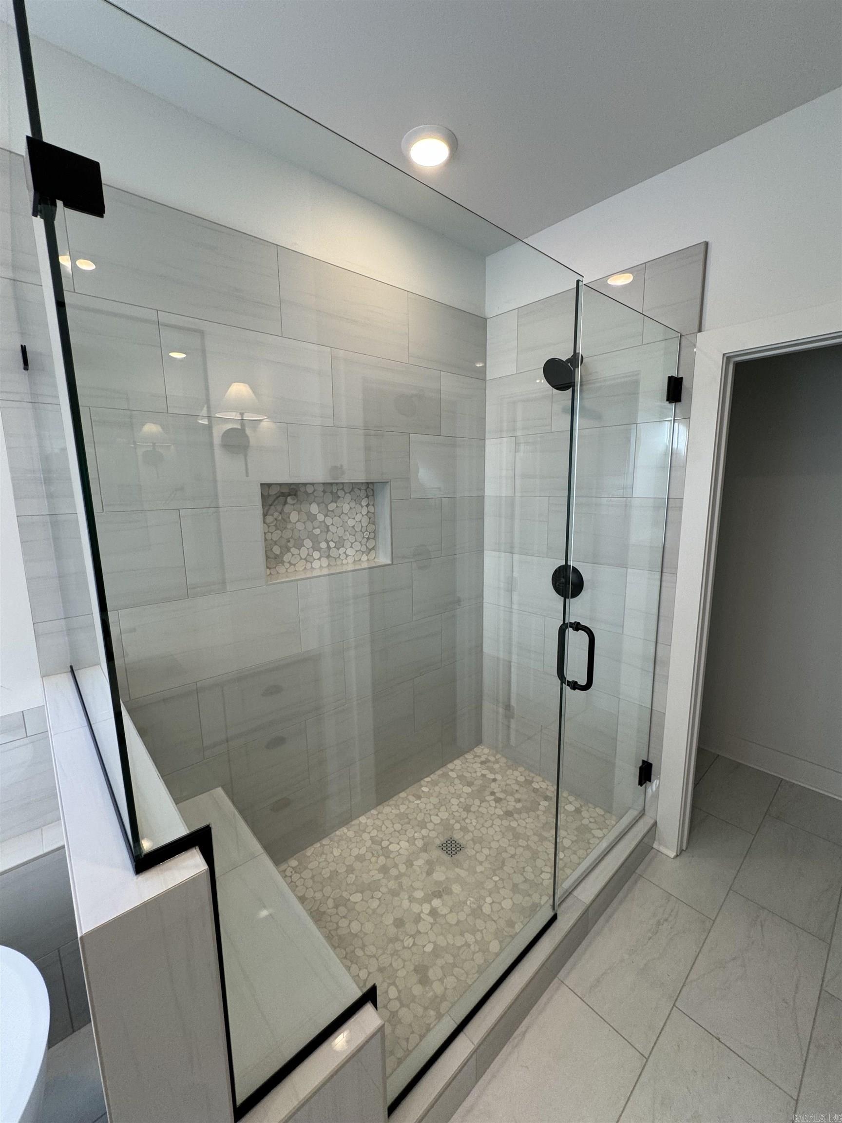 MIDTOWN BRYANT - Residential