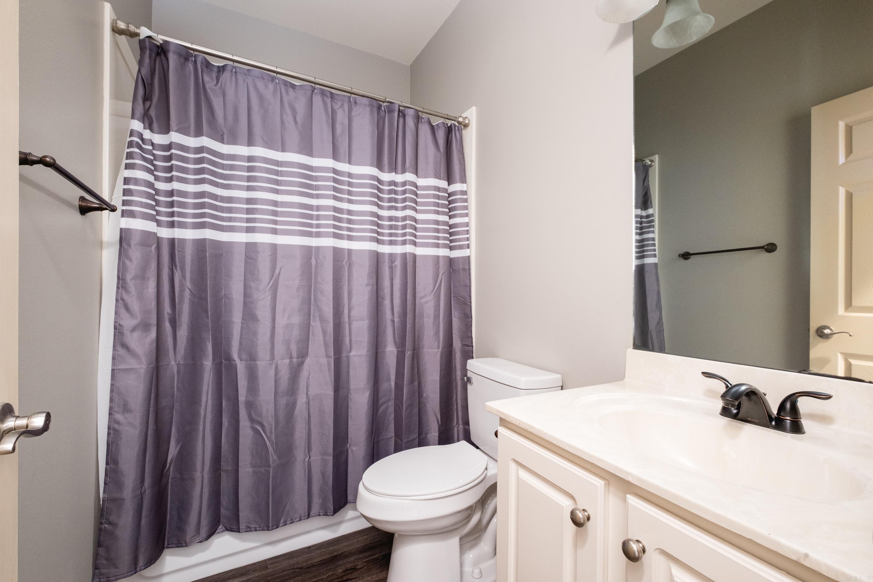 HURRICANE LAKE EST - Residential