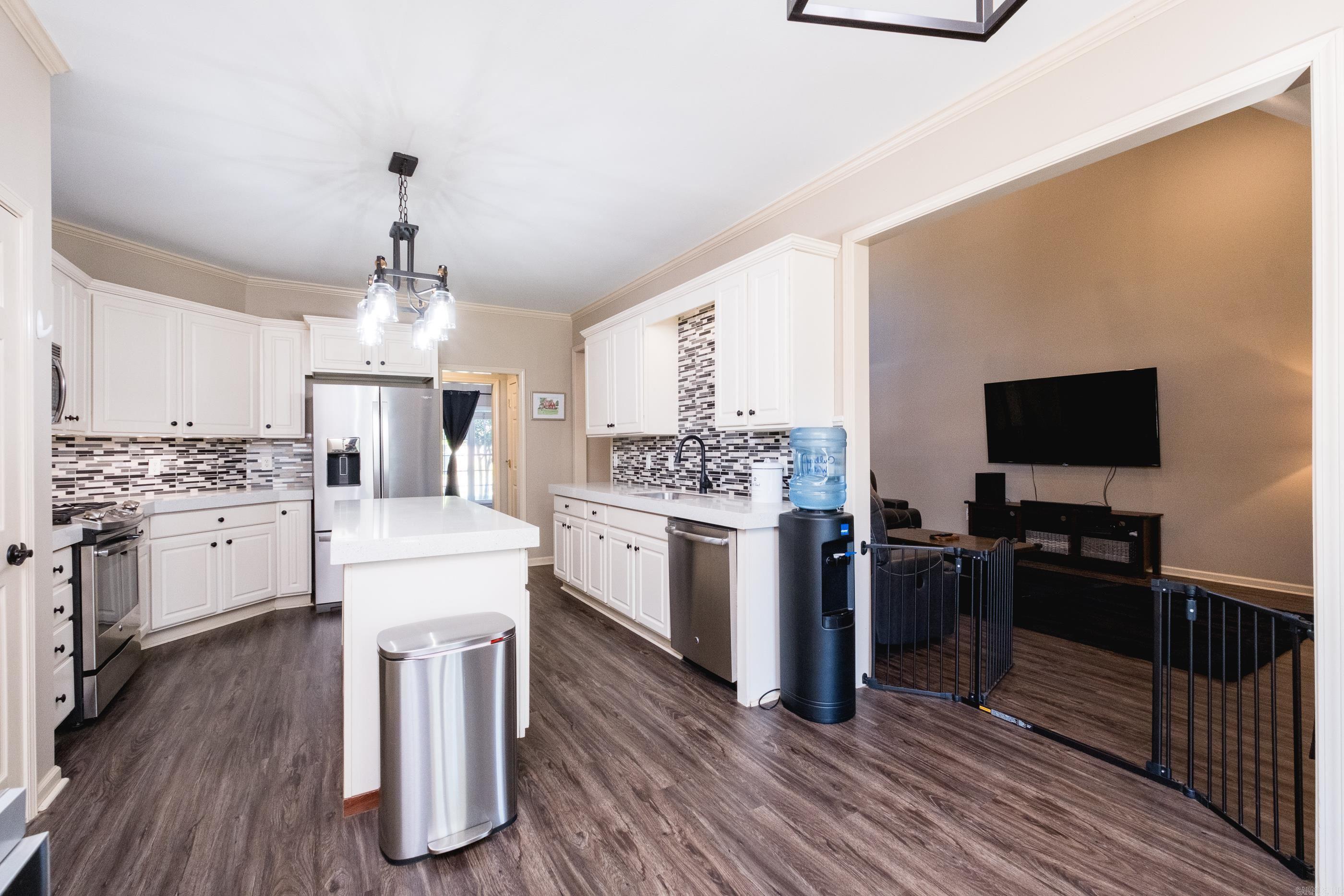 HURRICANE LAKE EST - Residential