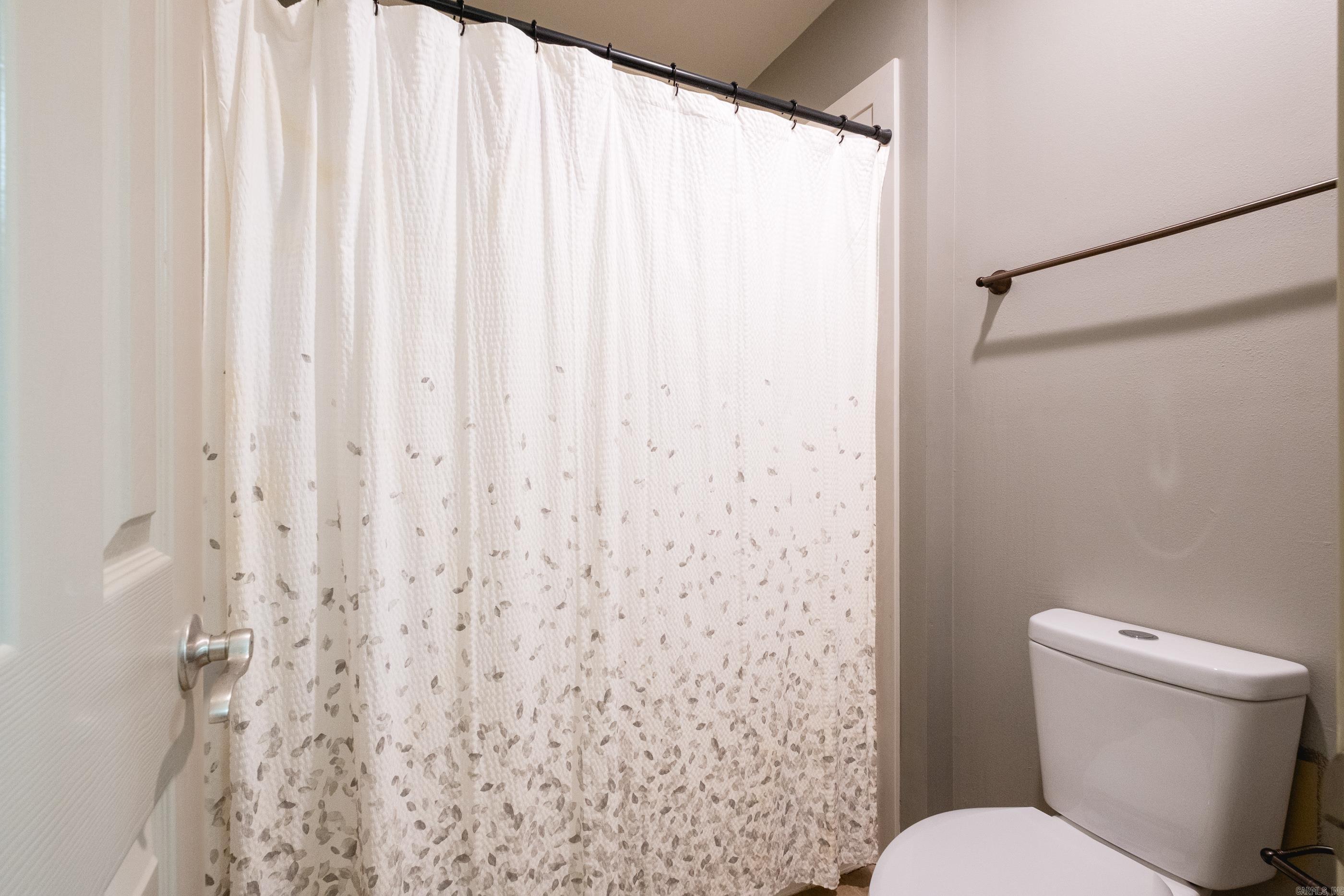 HURRICANE LAKE EST - Residential