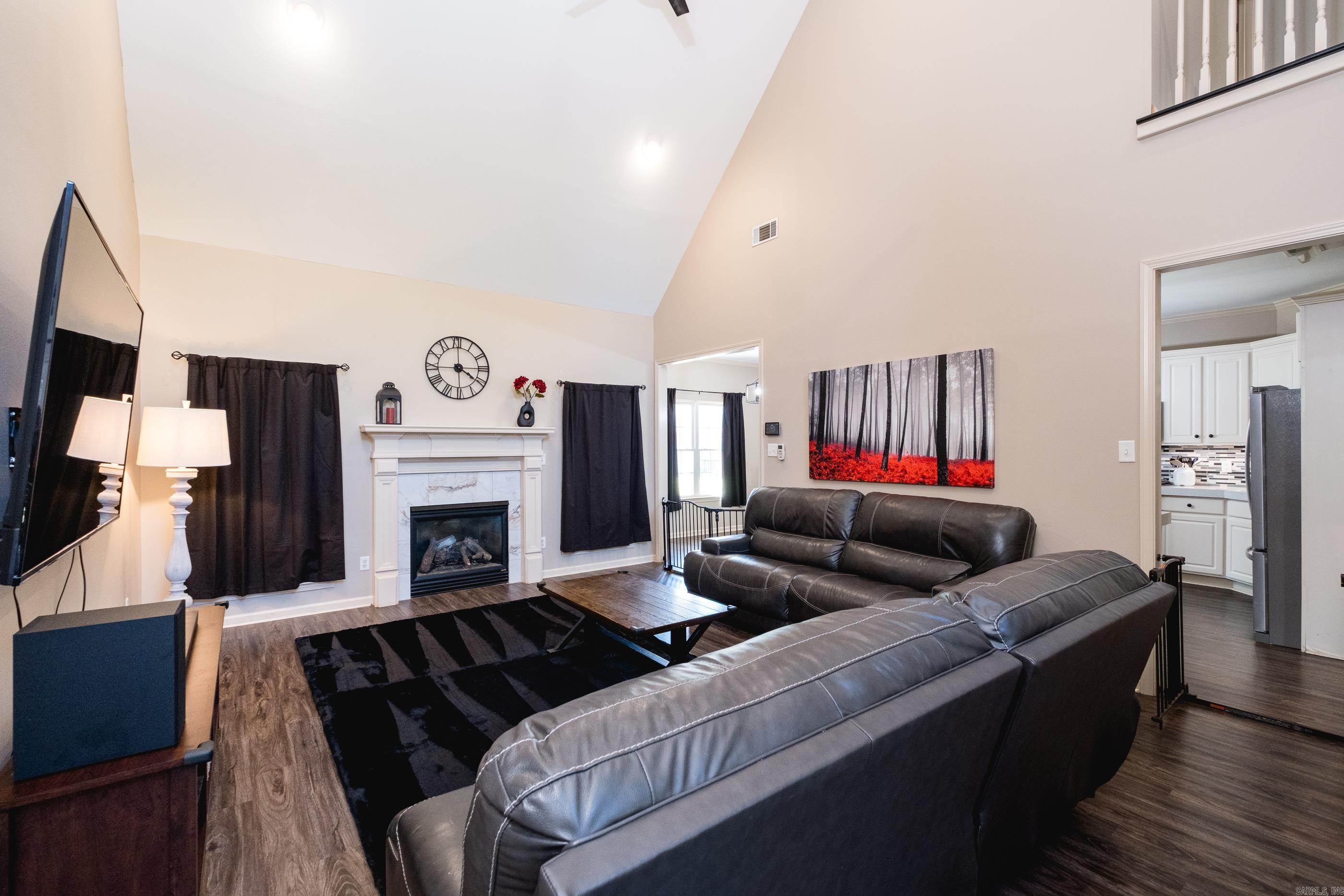 HURRICANE LAKE EST - Residential