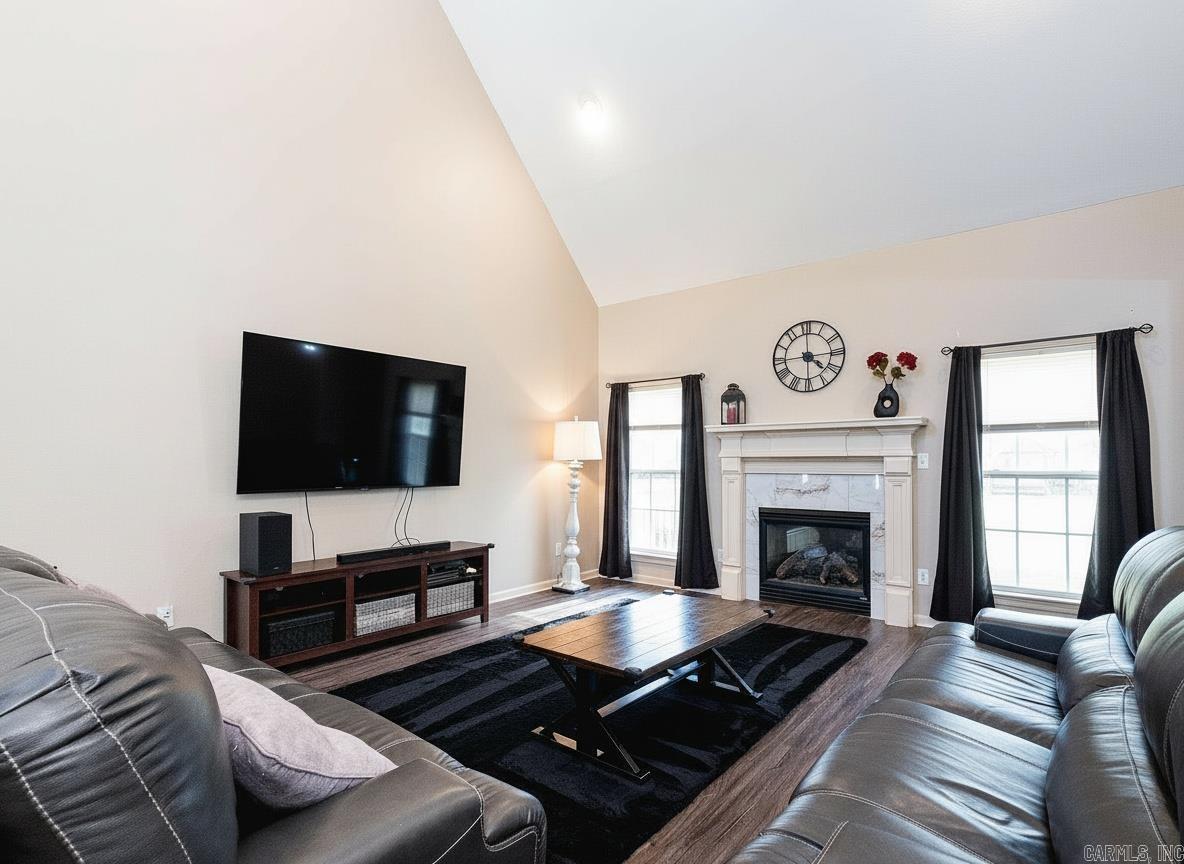 HURRICANE LAKE EST - Residential