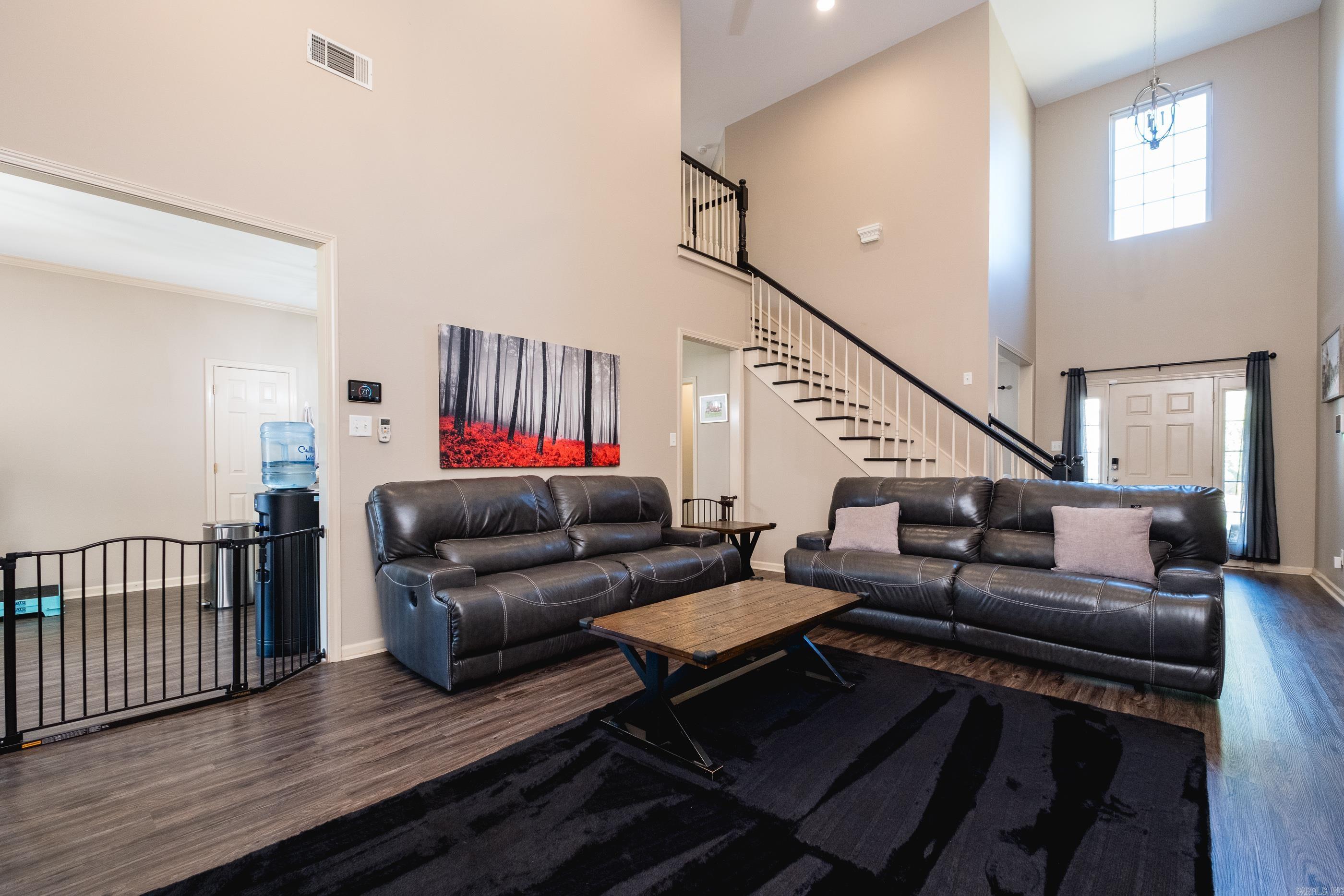 HURRICANE LAKE EST - Residential