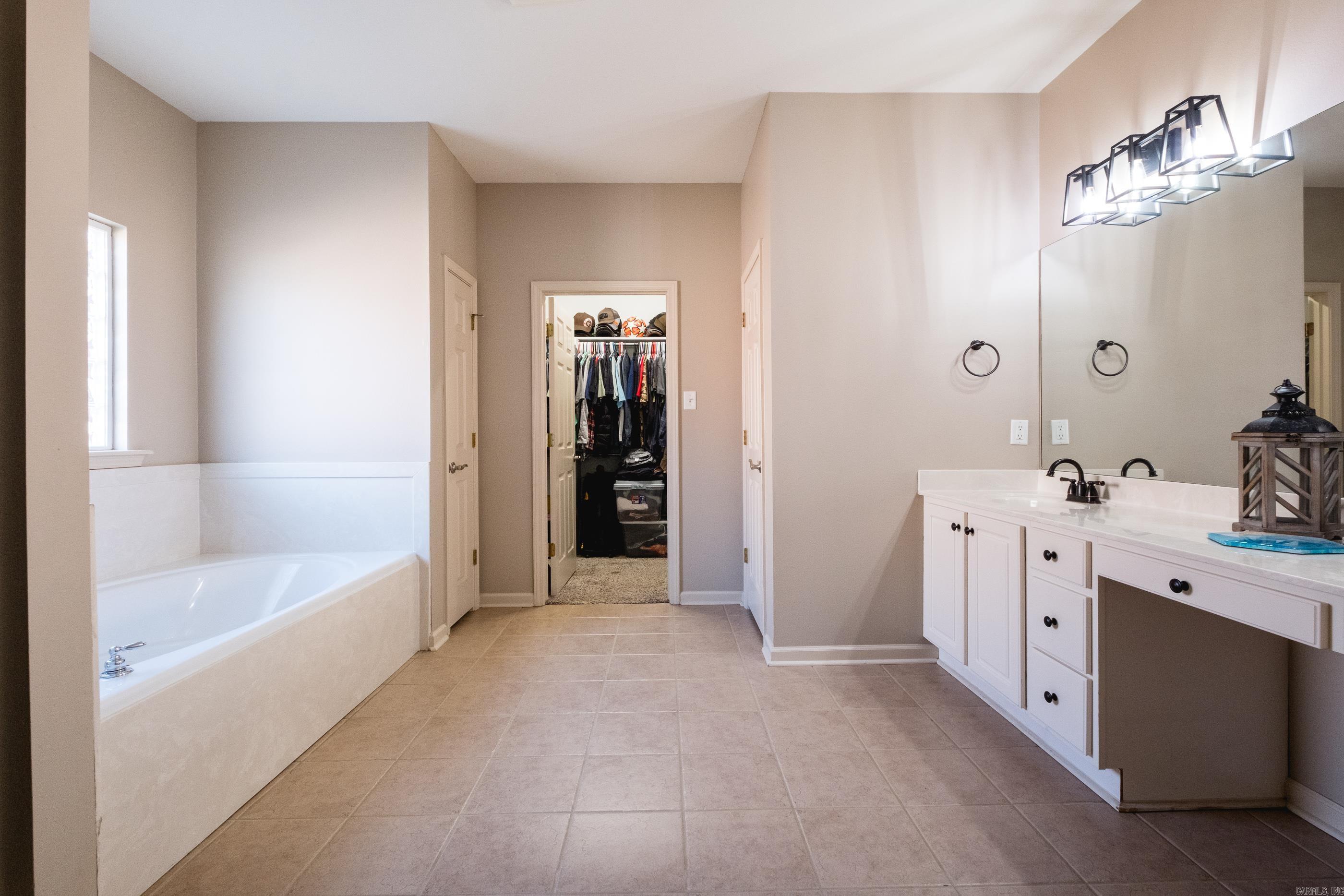 HURRICANE LAKE EST - Residential