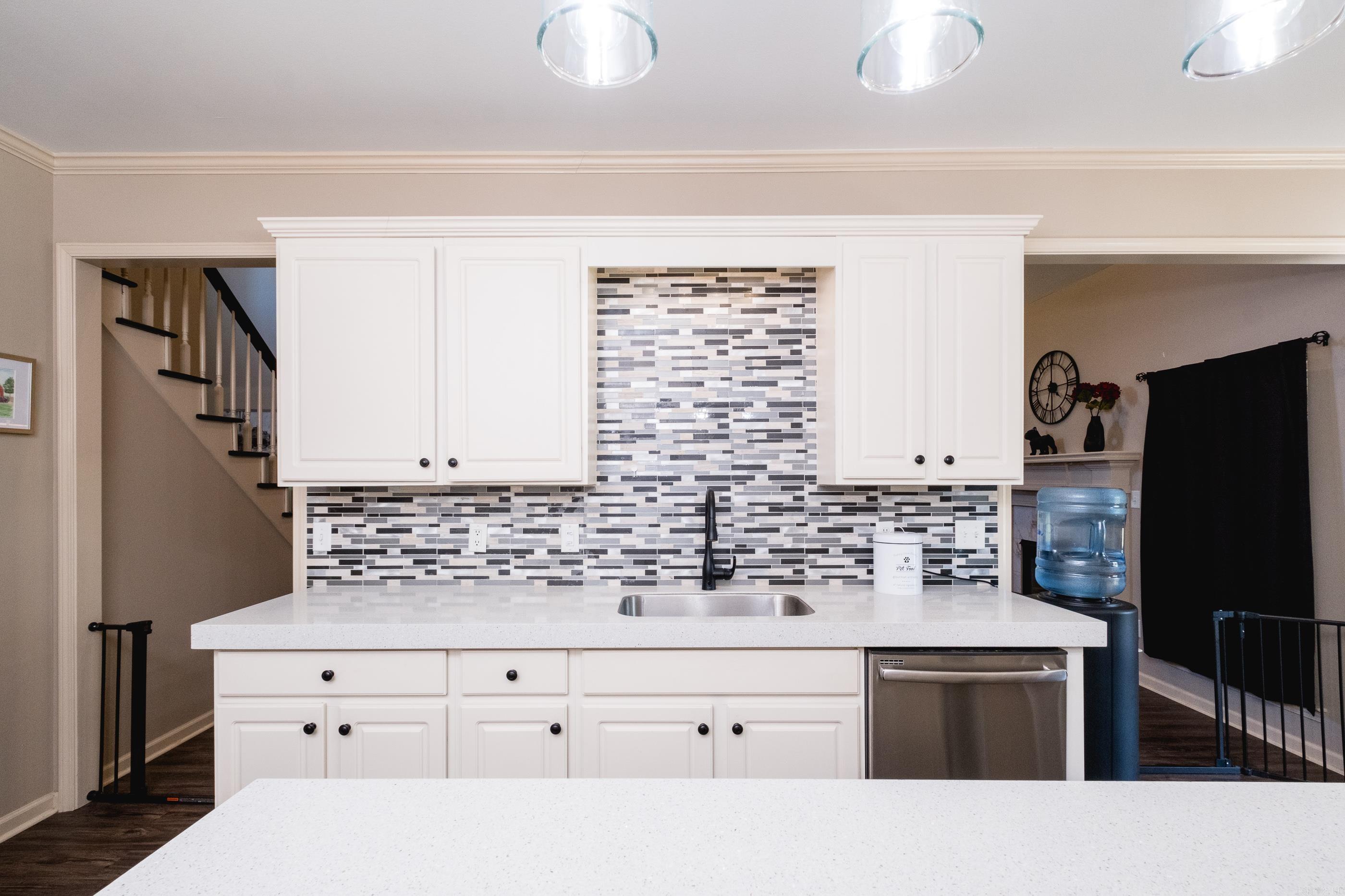 HURRICANE LAKE EST - Residential