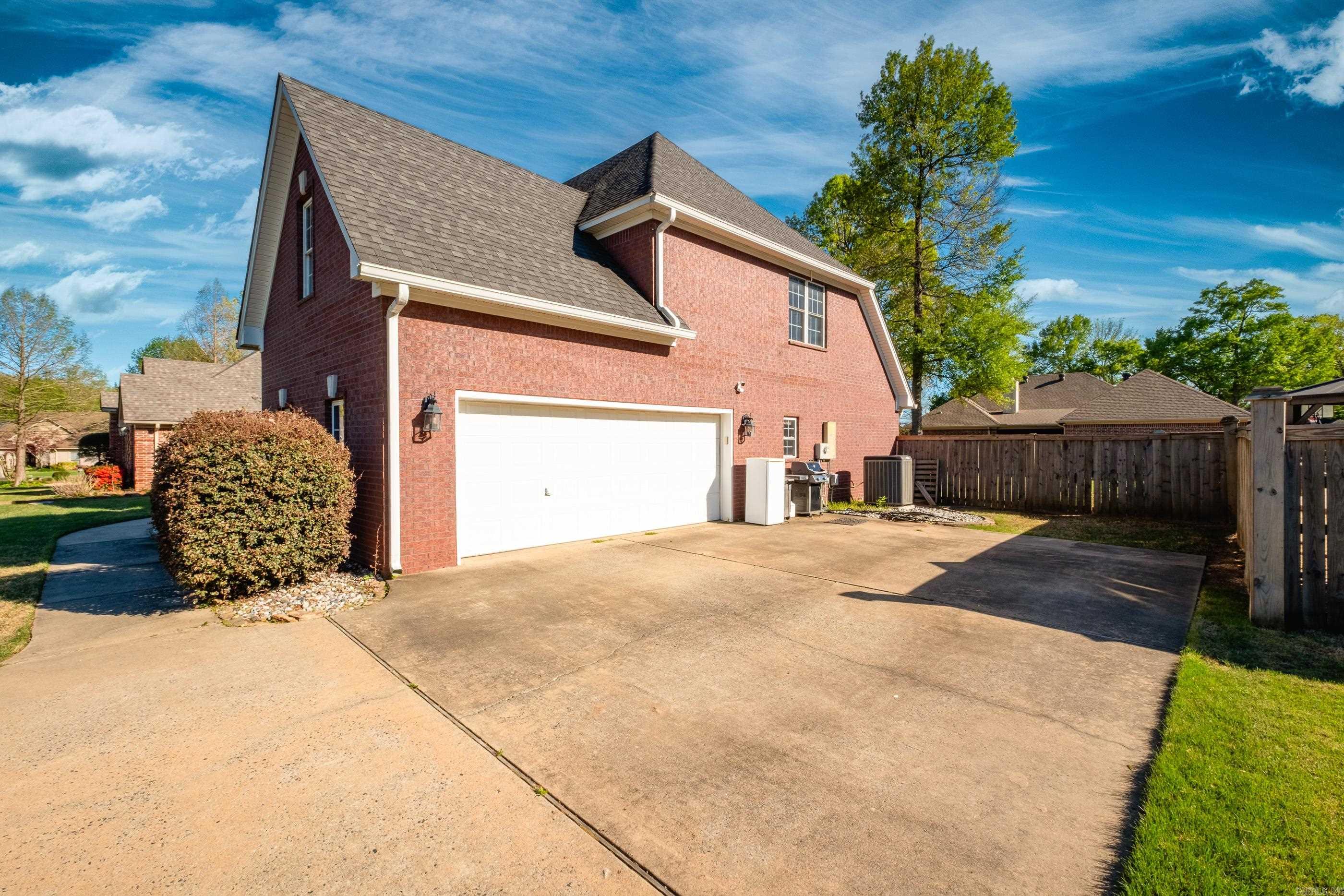 HURRICANE LAKE EST - Residential