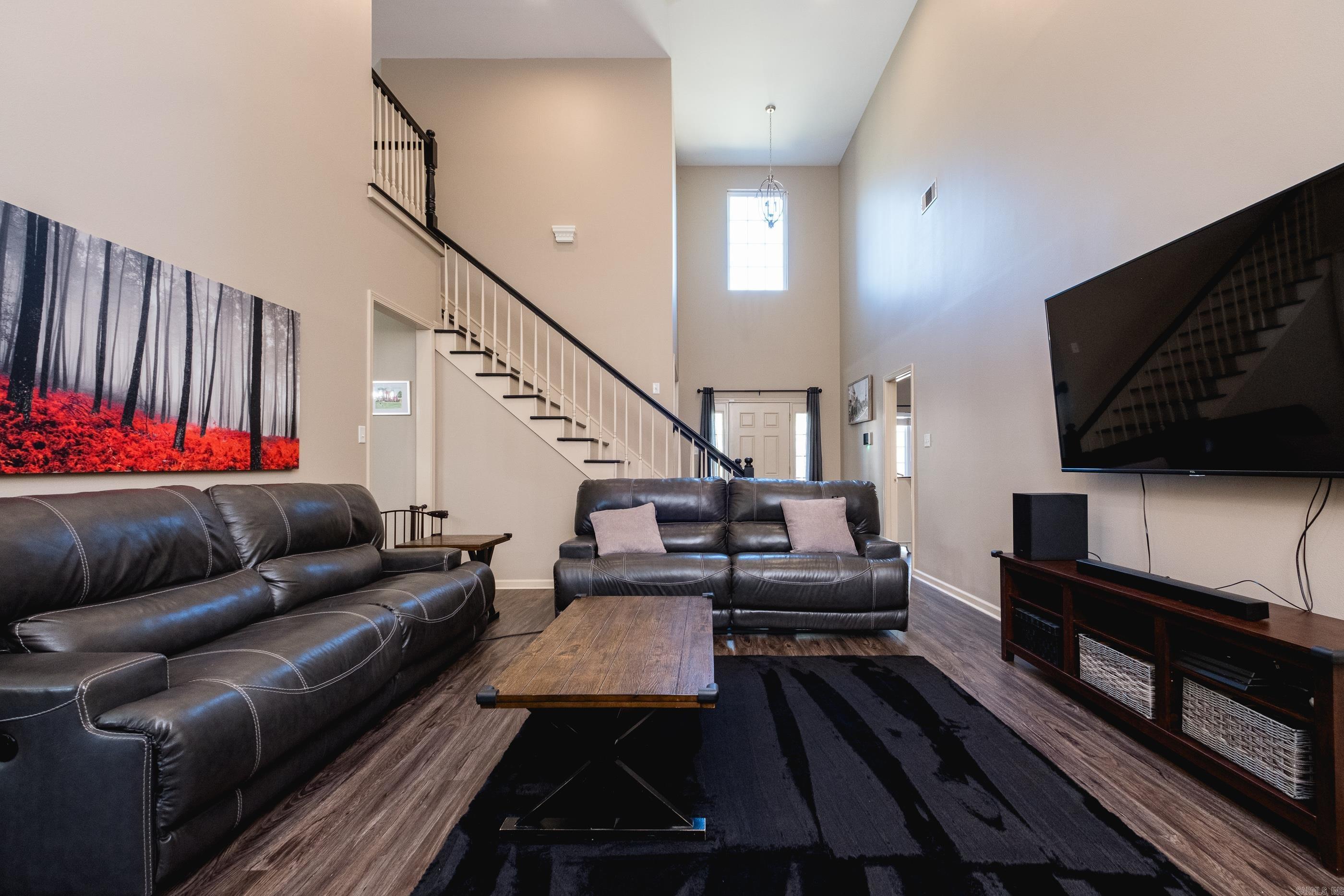 HURRICANE LAKE EST - Residential