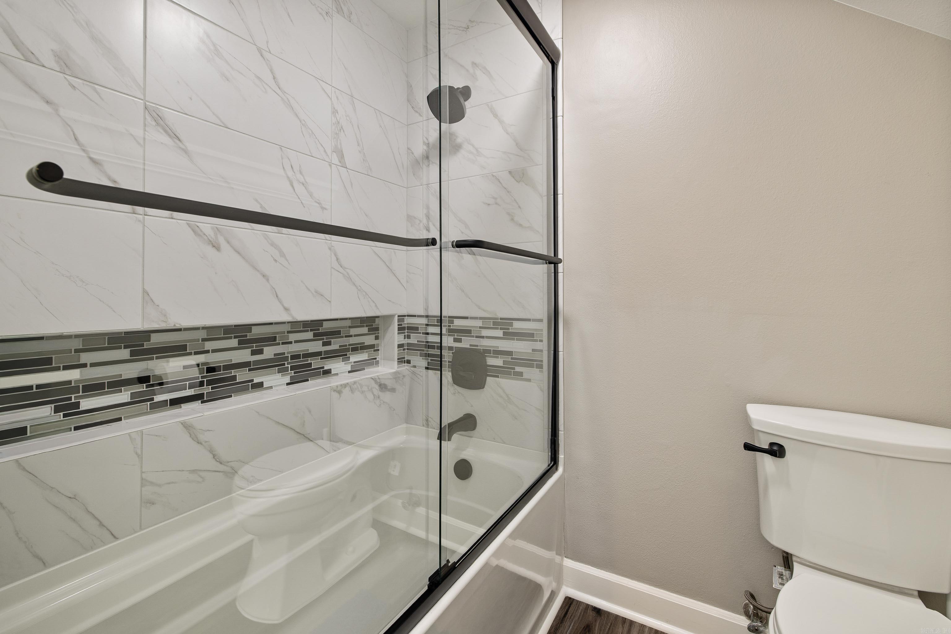 WHITE ROCK ESTATES - Residential