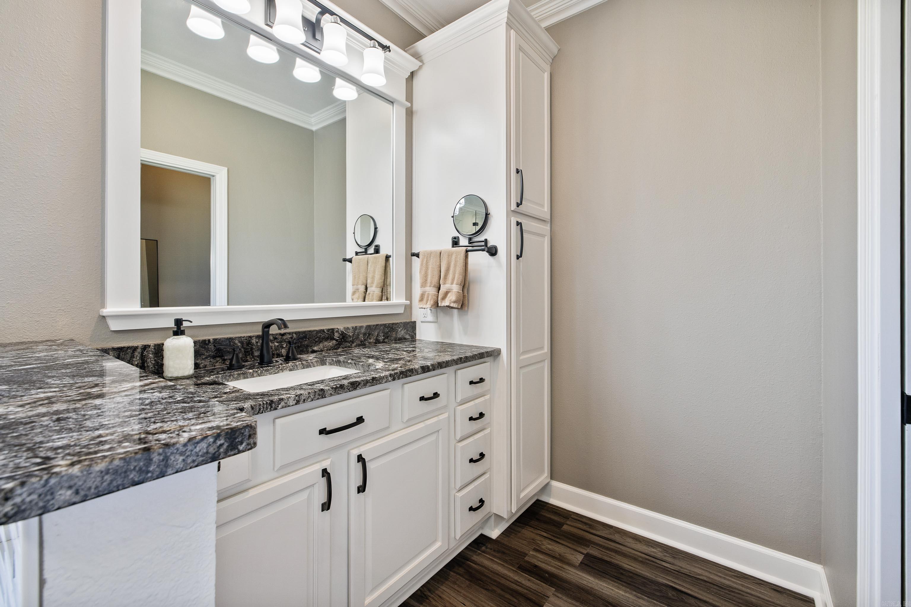 WHITE ROCK ESTATES - Residential