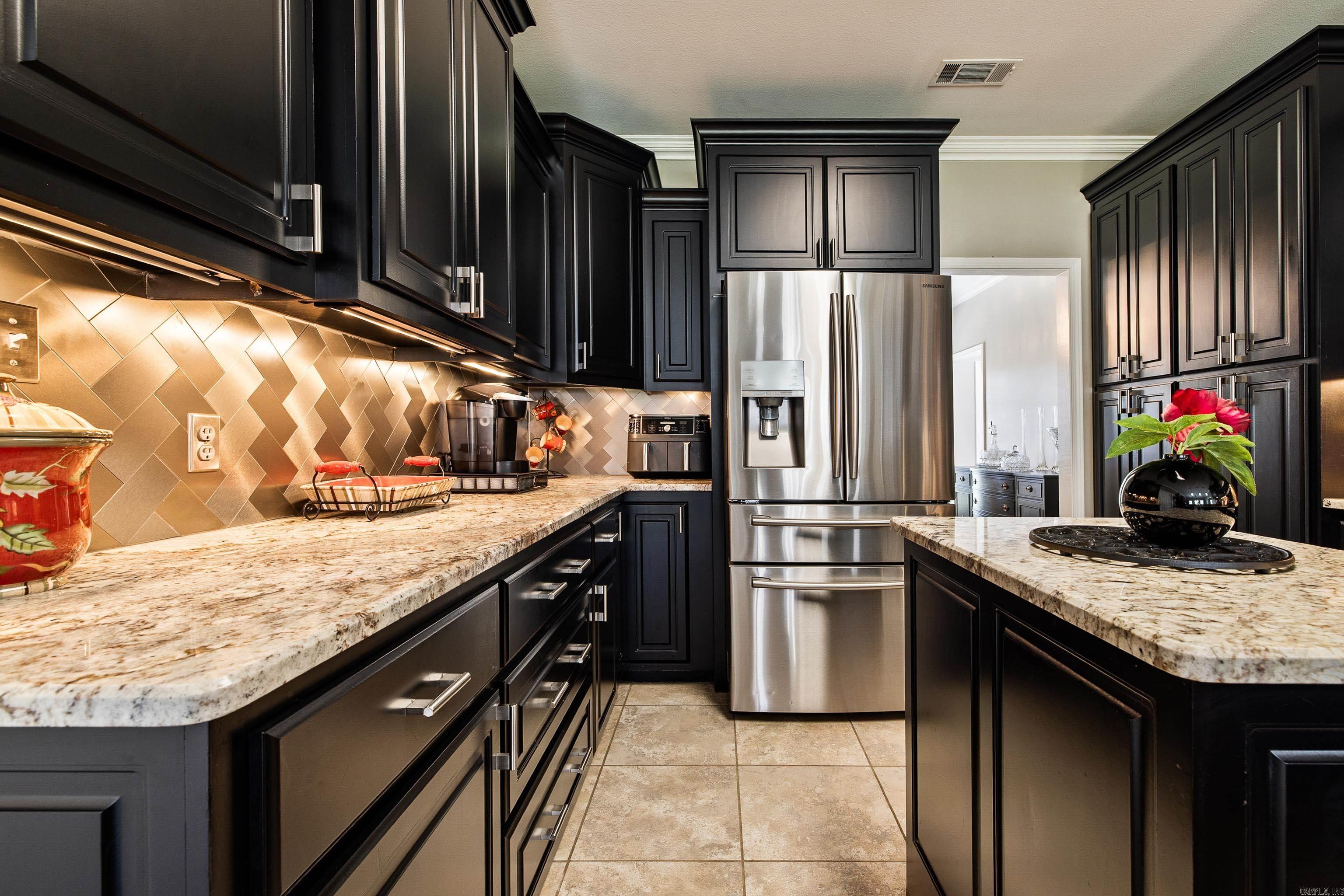 WHITE ROCK ESTATES - Residential