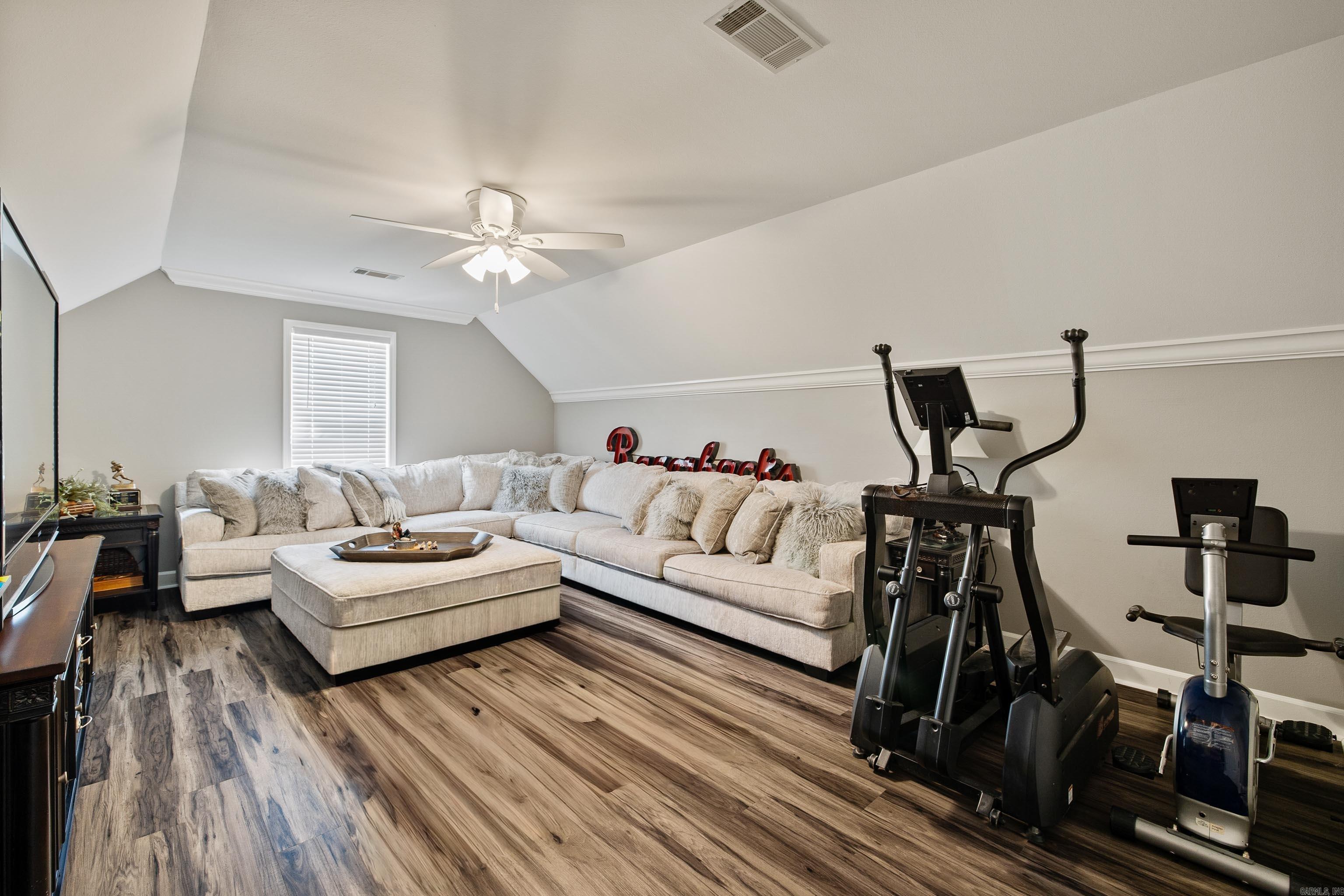 WHITE ROCK ESTATES - Residential