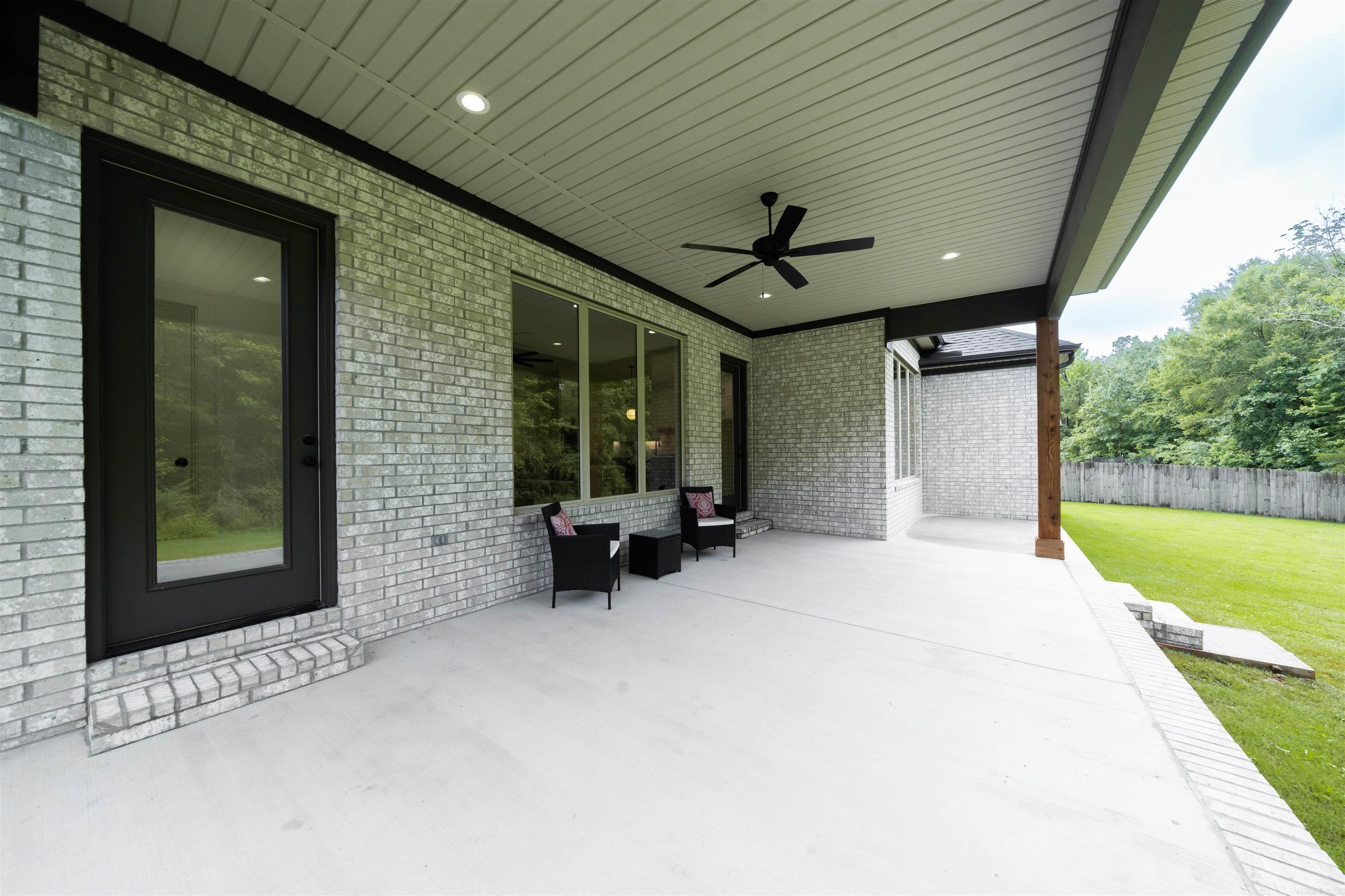 STONEBROOK - Residential Lease