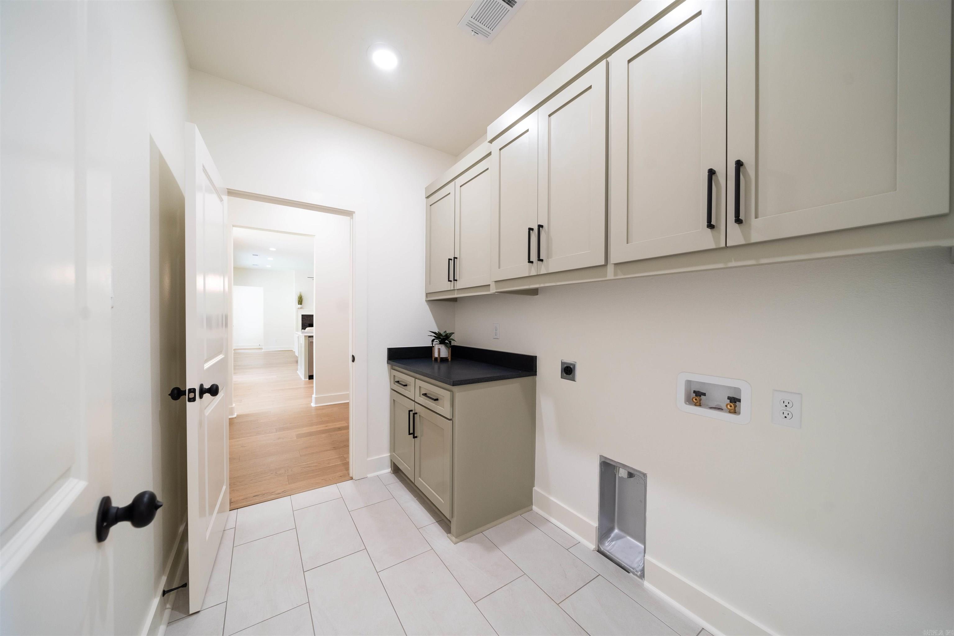 STONEBROOK - Residential Lease