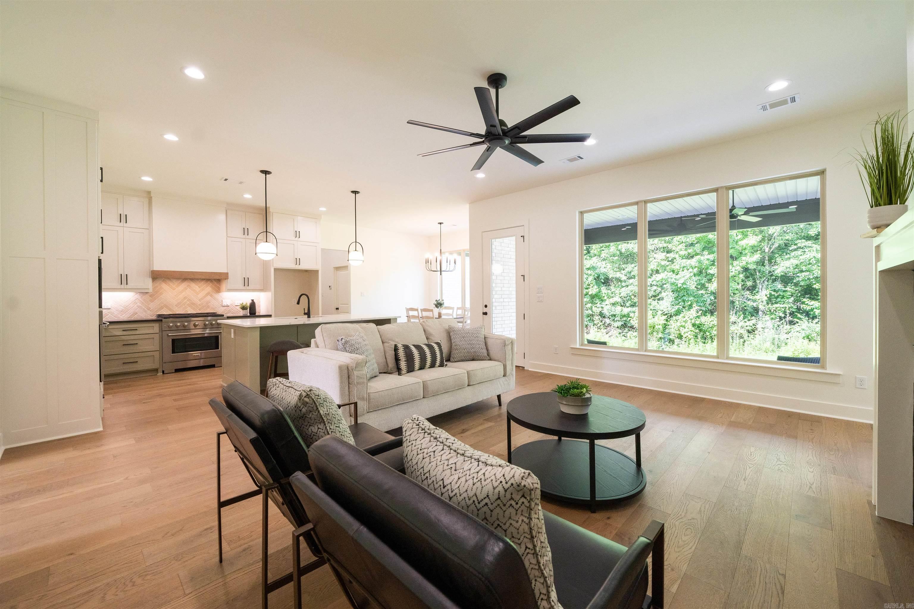 STONEBROOK - Residential Lease