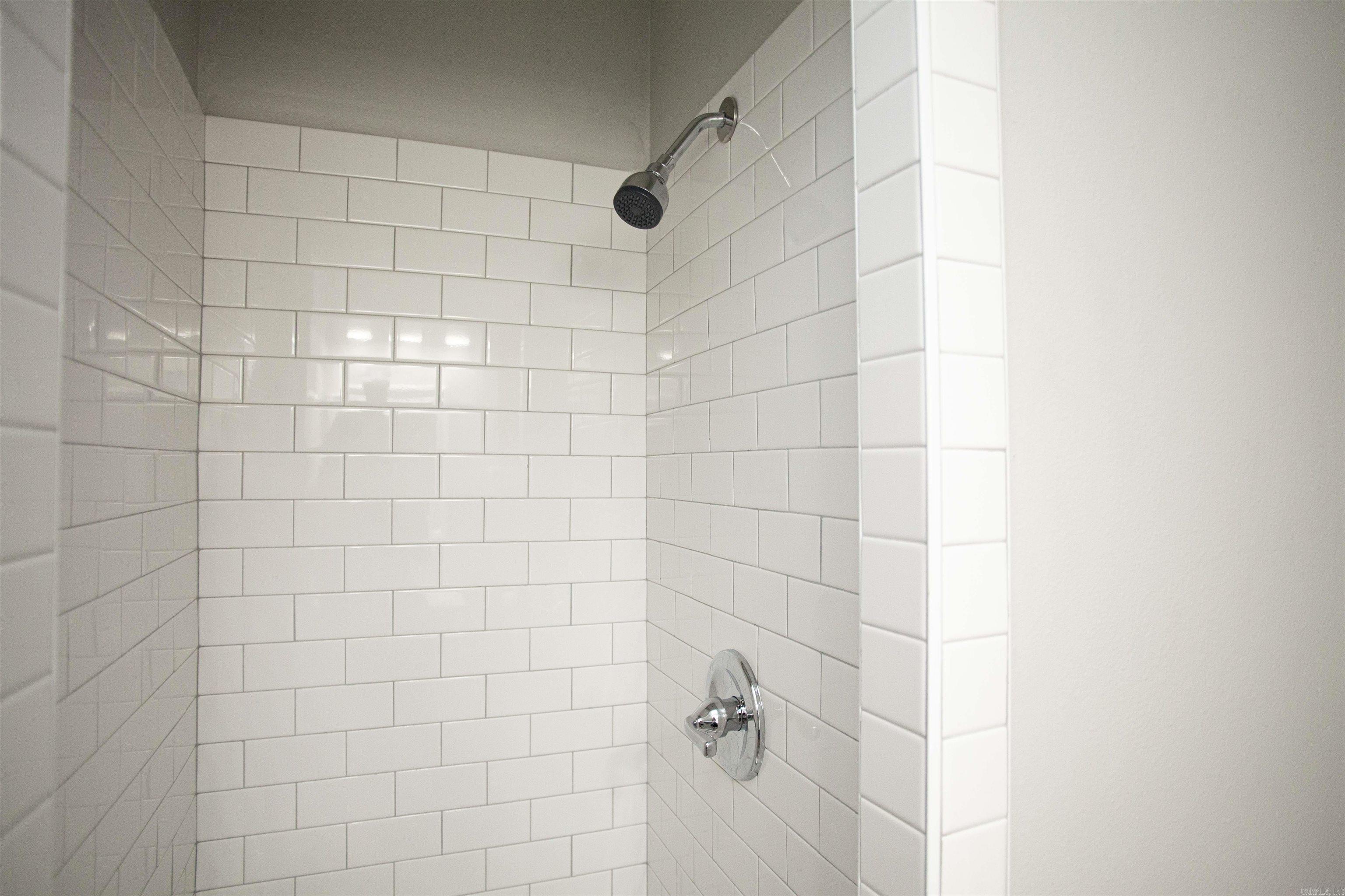 Ellis Acres - Residential Lease