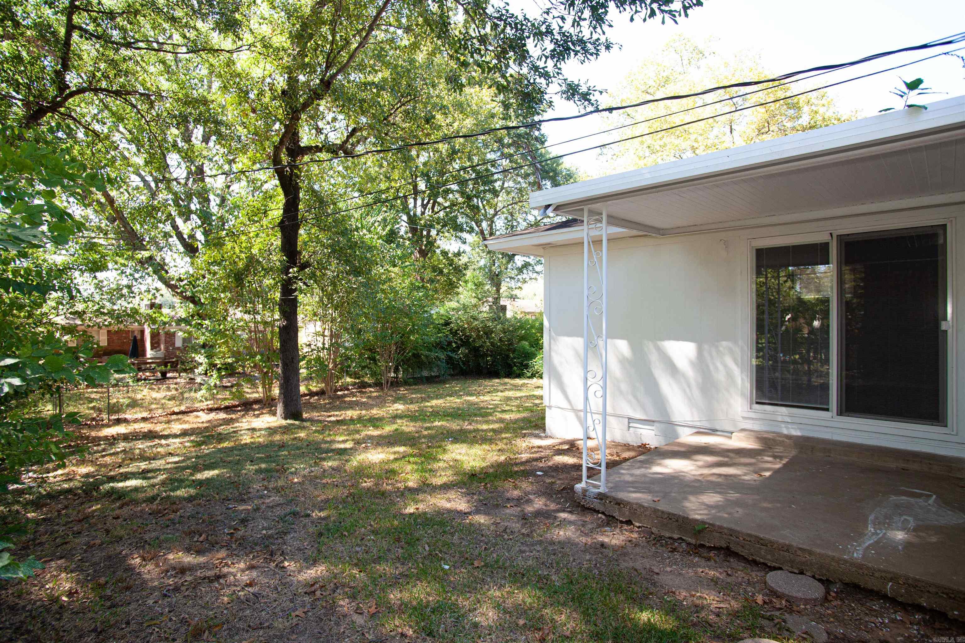 Ellis Acres - Residential Lease