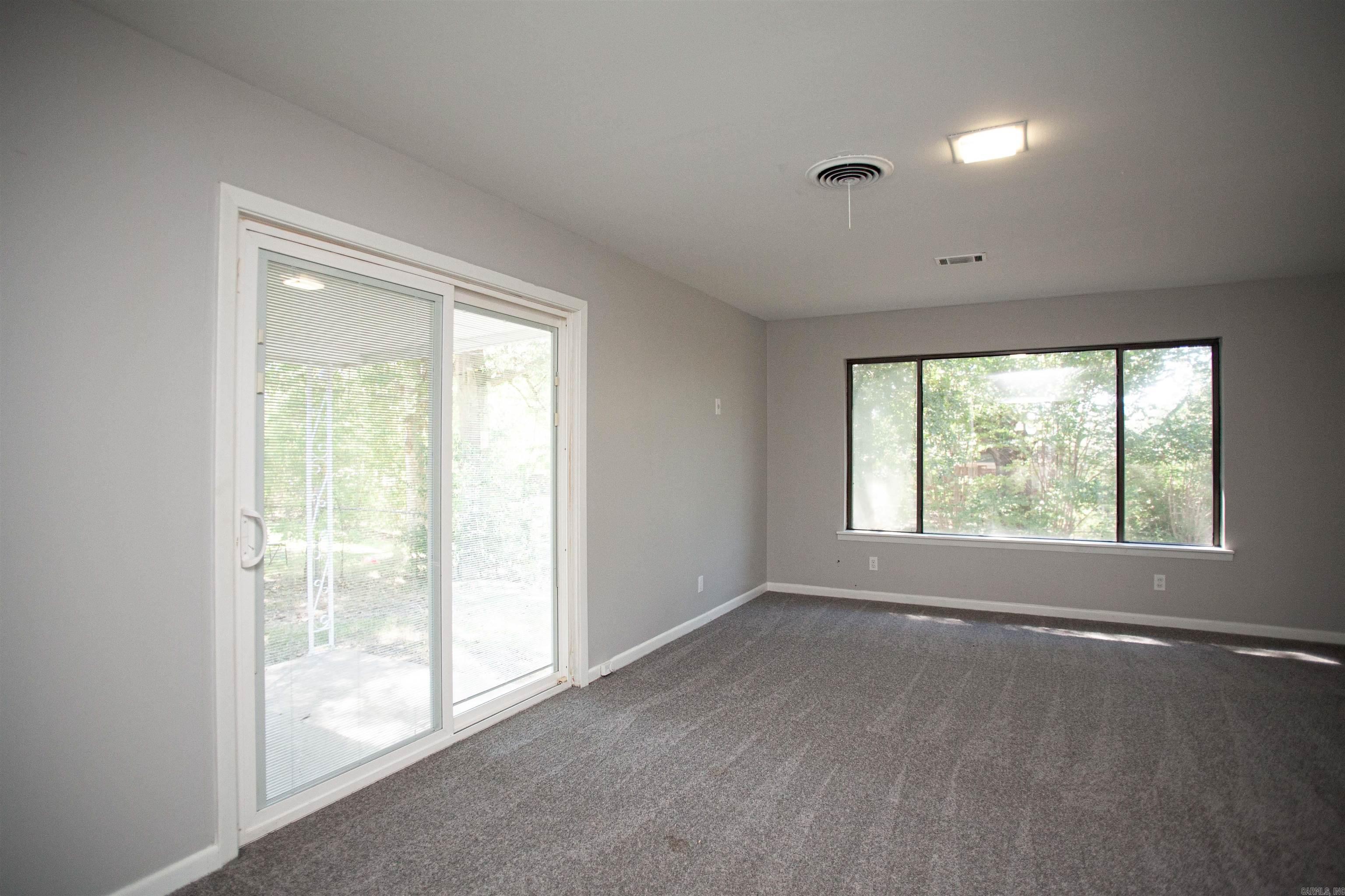 Ellis Acres - Residential Lease