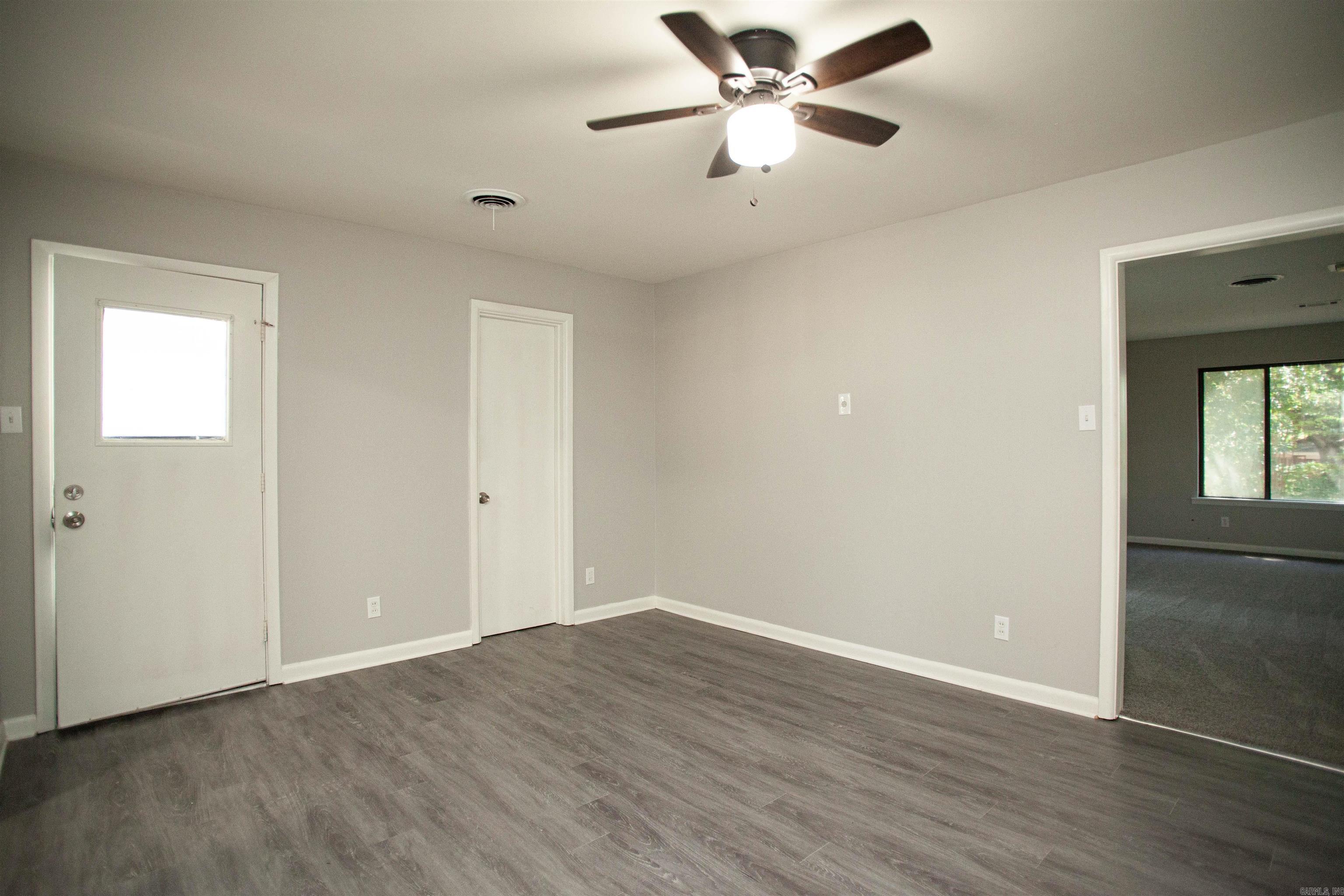 Ellis Acres - Residential Lease