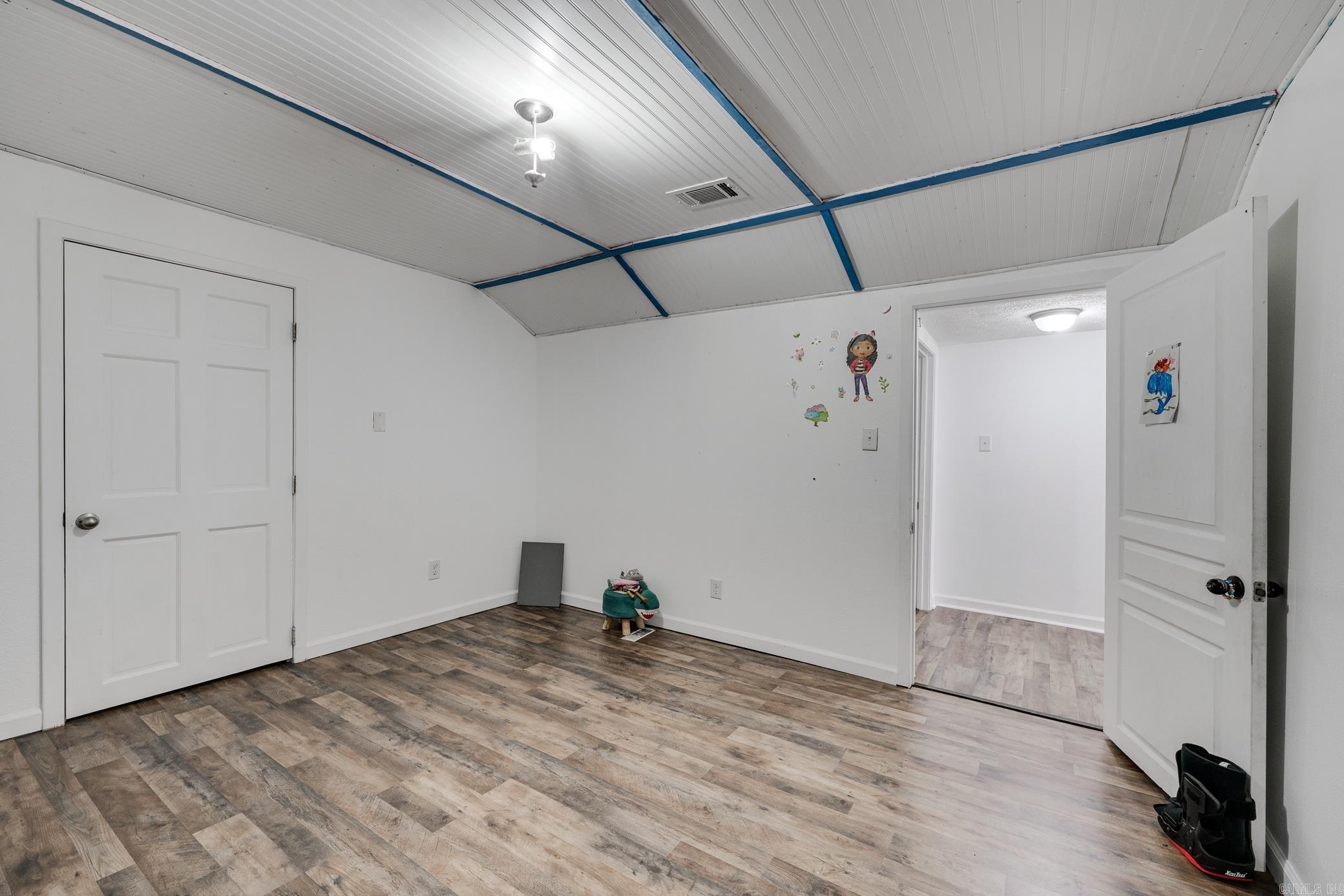 Metes & Bounds - Residential