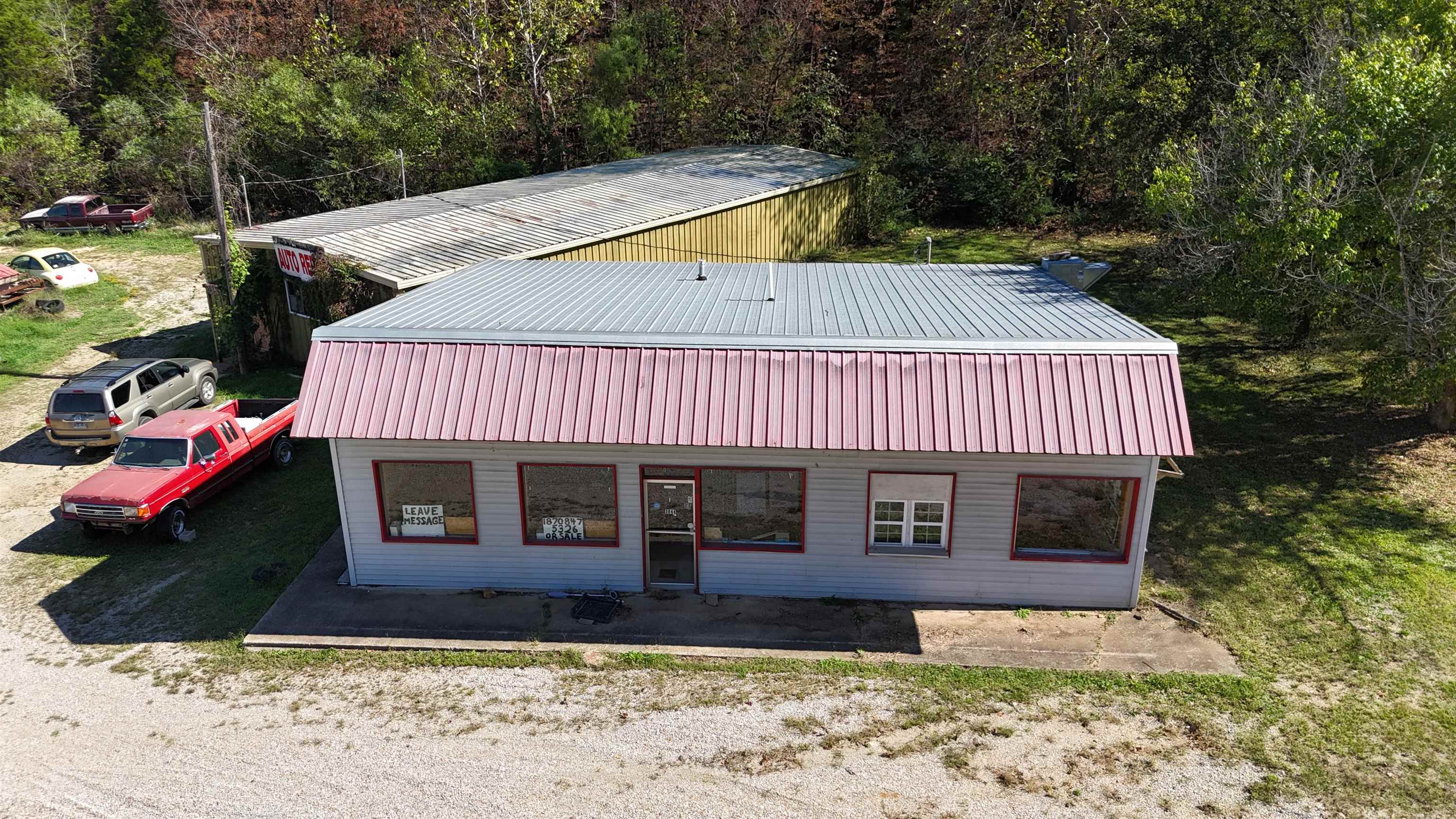 Hardy - Commercial Sale