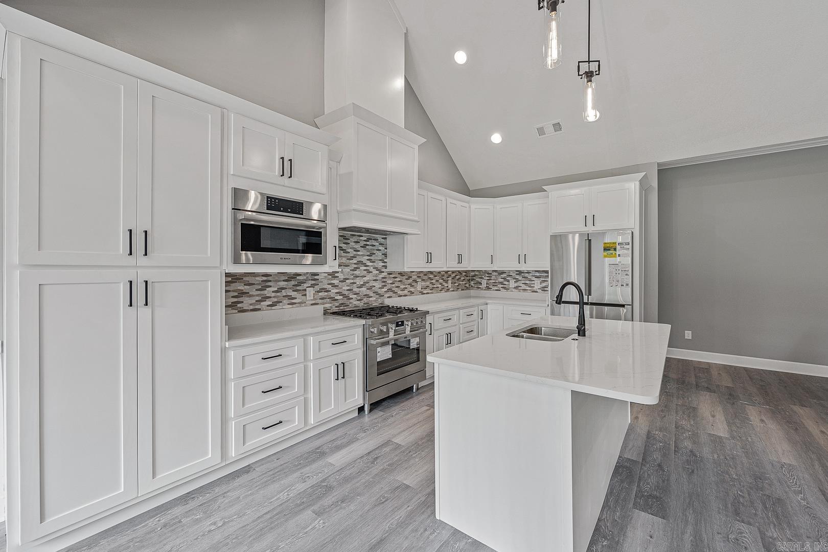 Creekwood - Residential