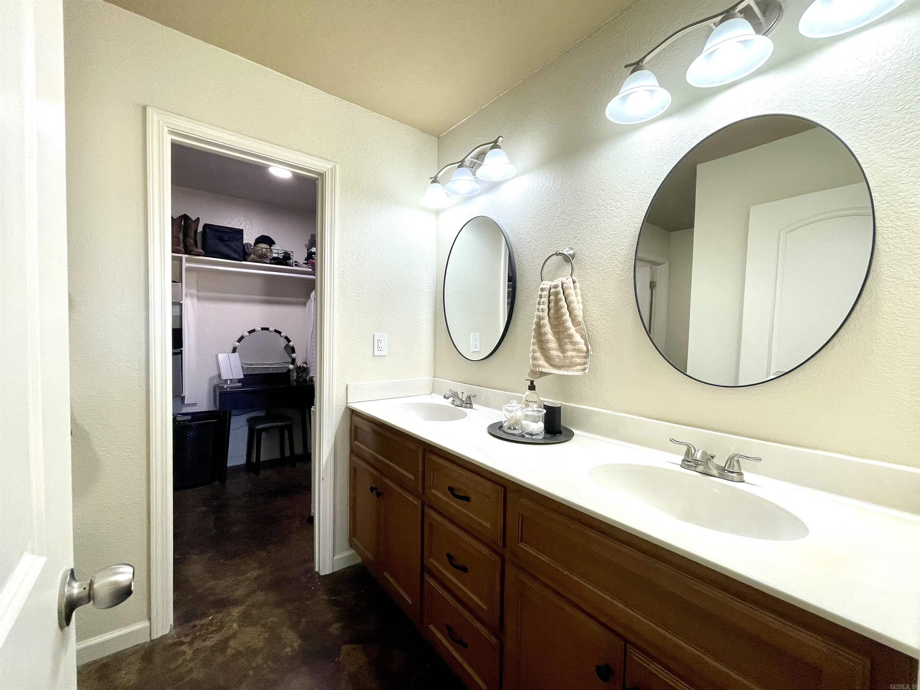 BILL HILL - Residential