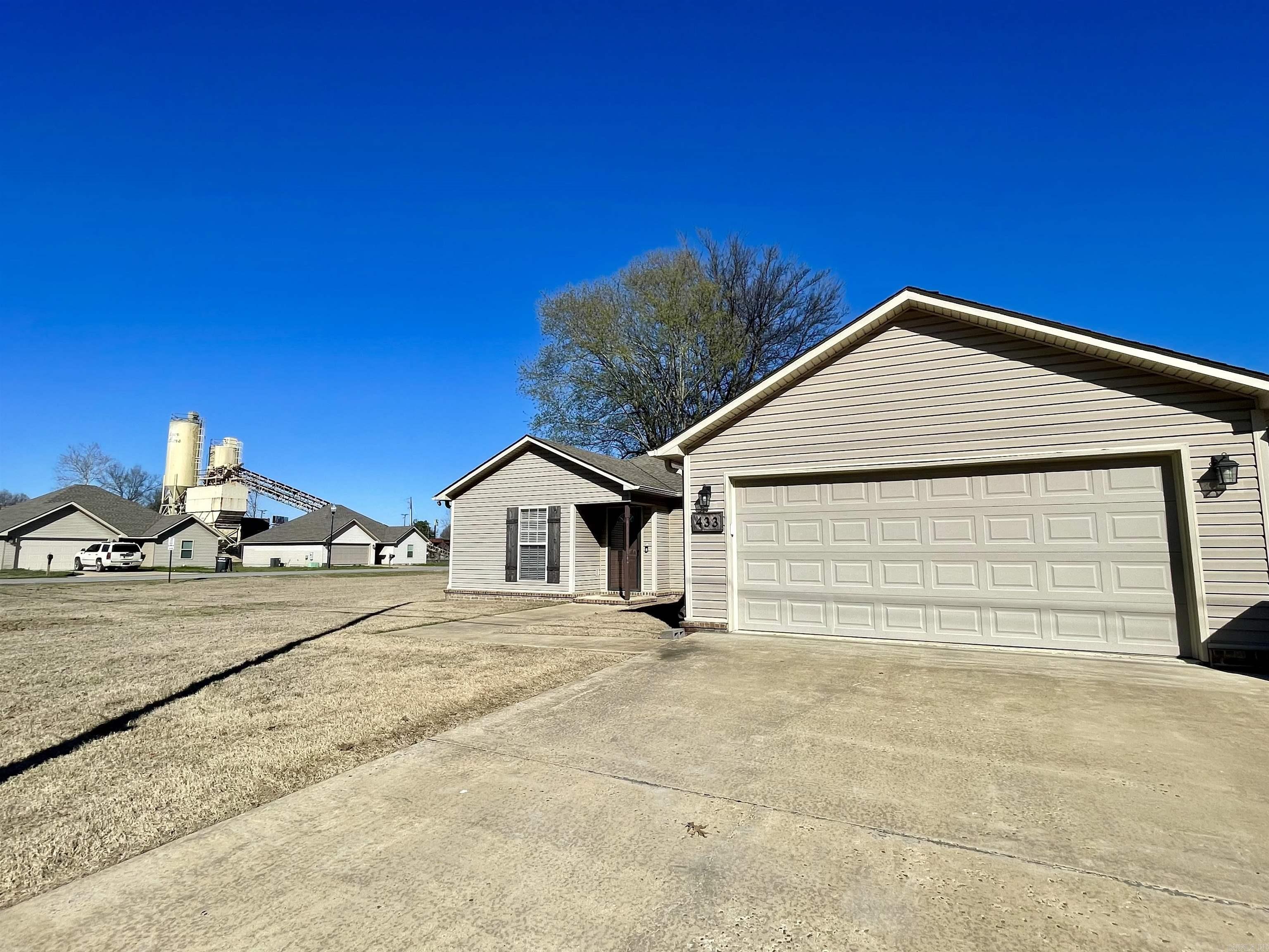 BILL HILL - Residential