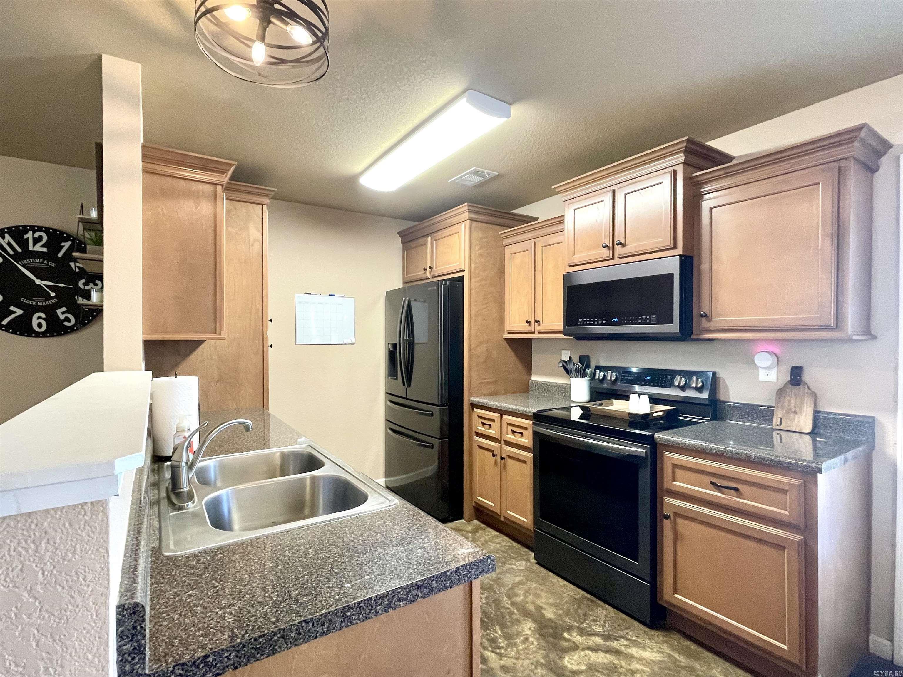 BILL HILL - Residential