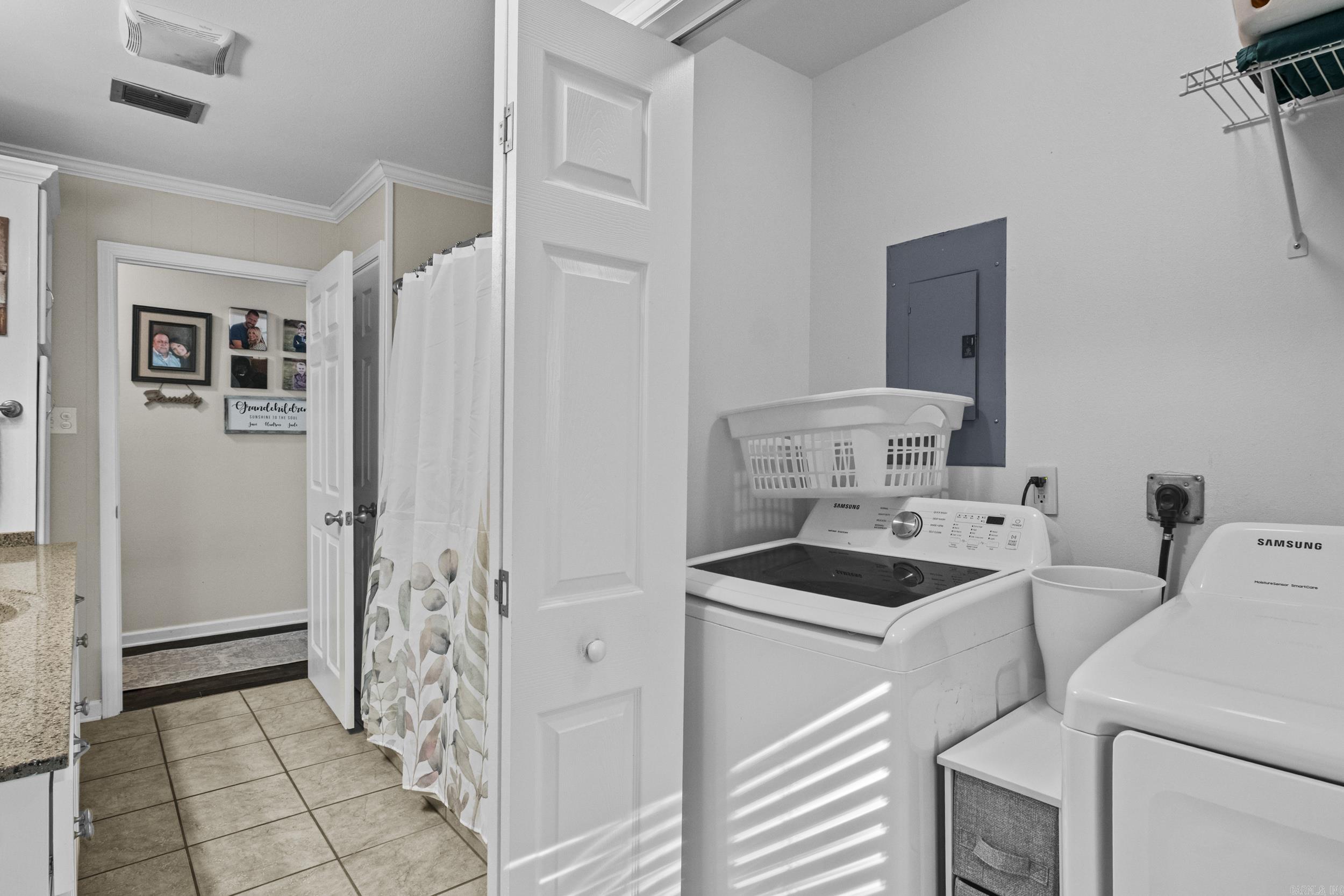 SILVER OAKS - Residential