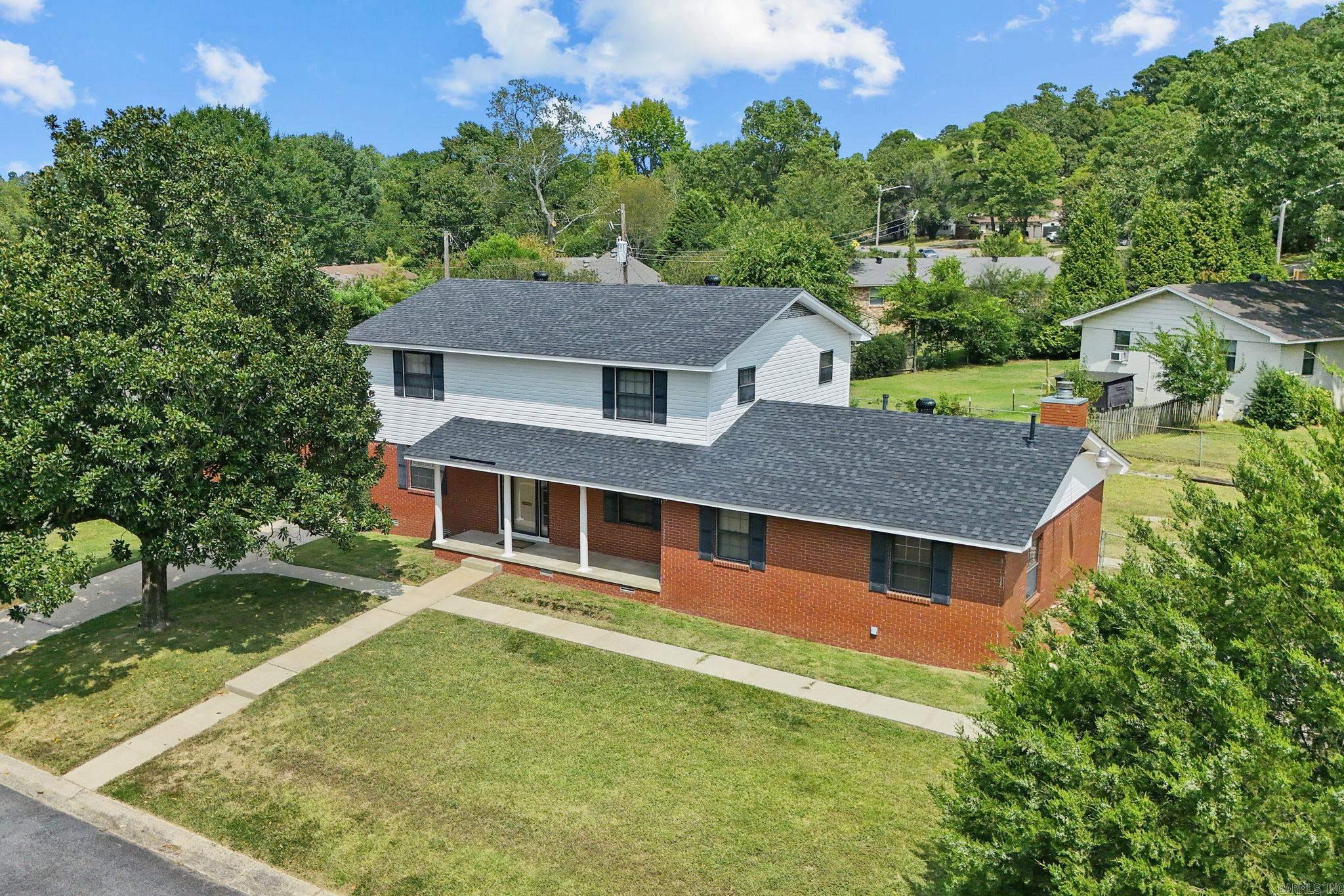 Come see this charming 4 bedroom two and a half bathroom home in the heart of Little Rock. Brimming with potential and ready for your personal touch. With a little TLC this home can be turned into a cozy Haven. Great bones, spacious layout. Location, location, location!