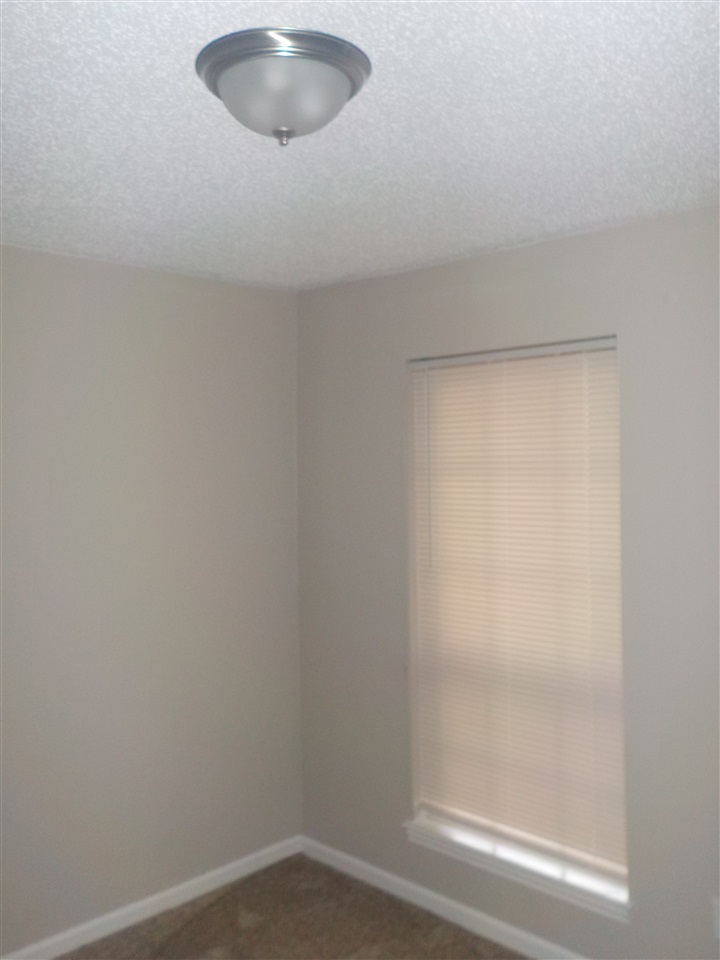 Twin Lakes - Residential Lease