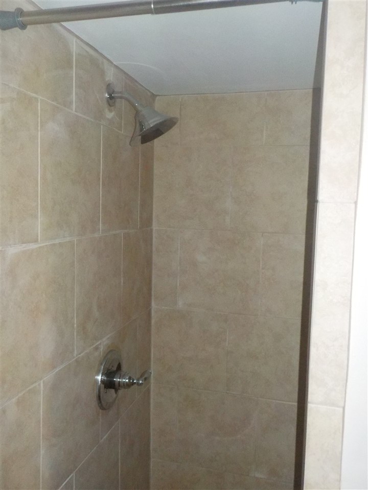 Twin Lakes - Residential Lease