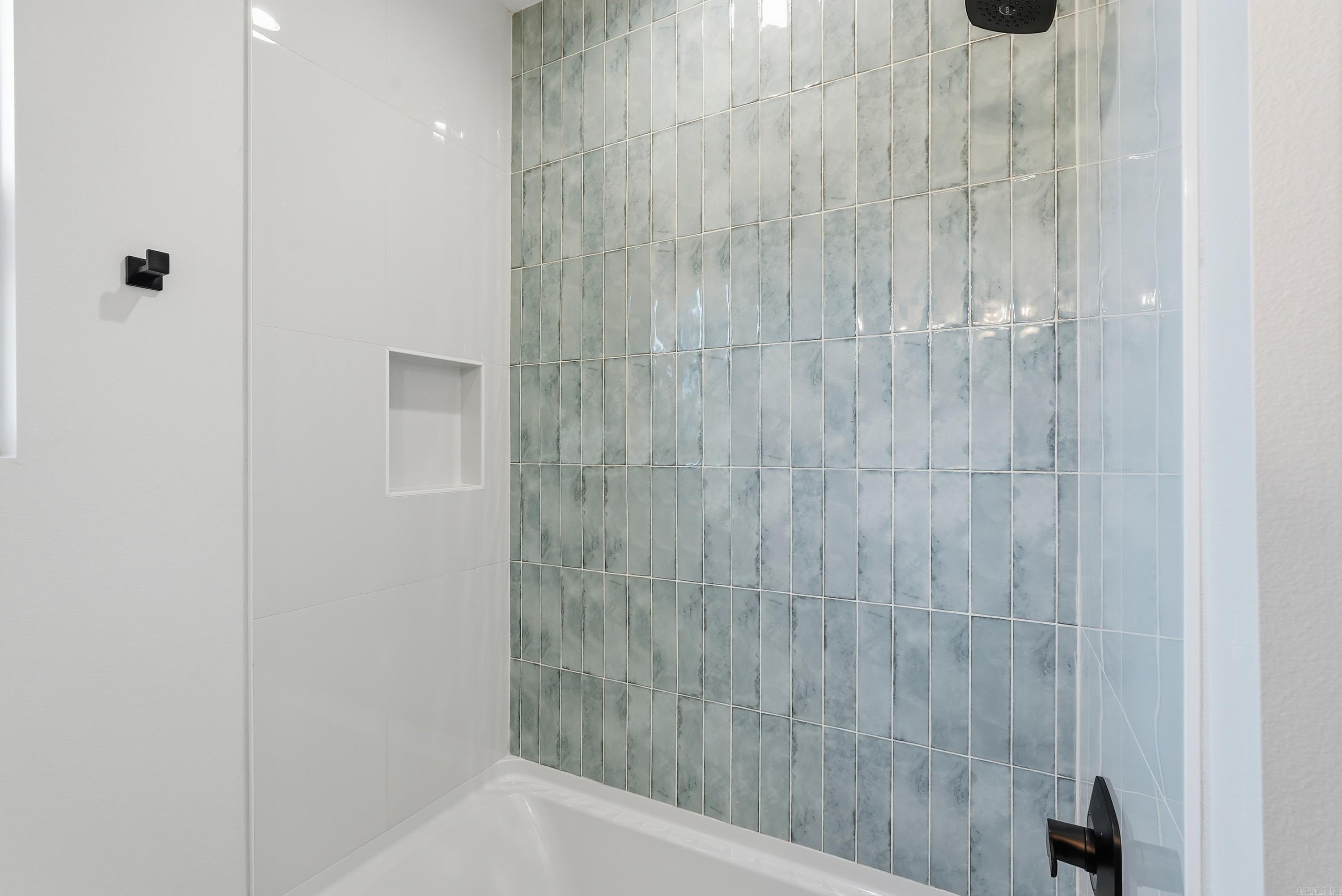 REYNOLDS RIDGE - Residential