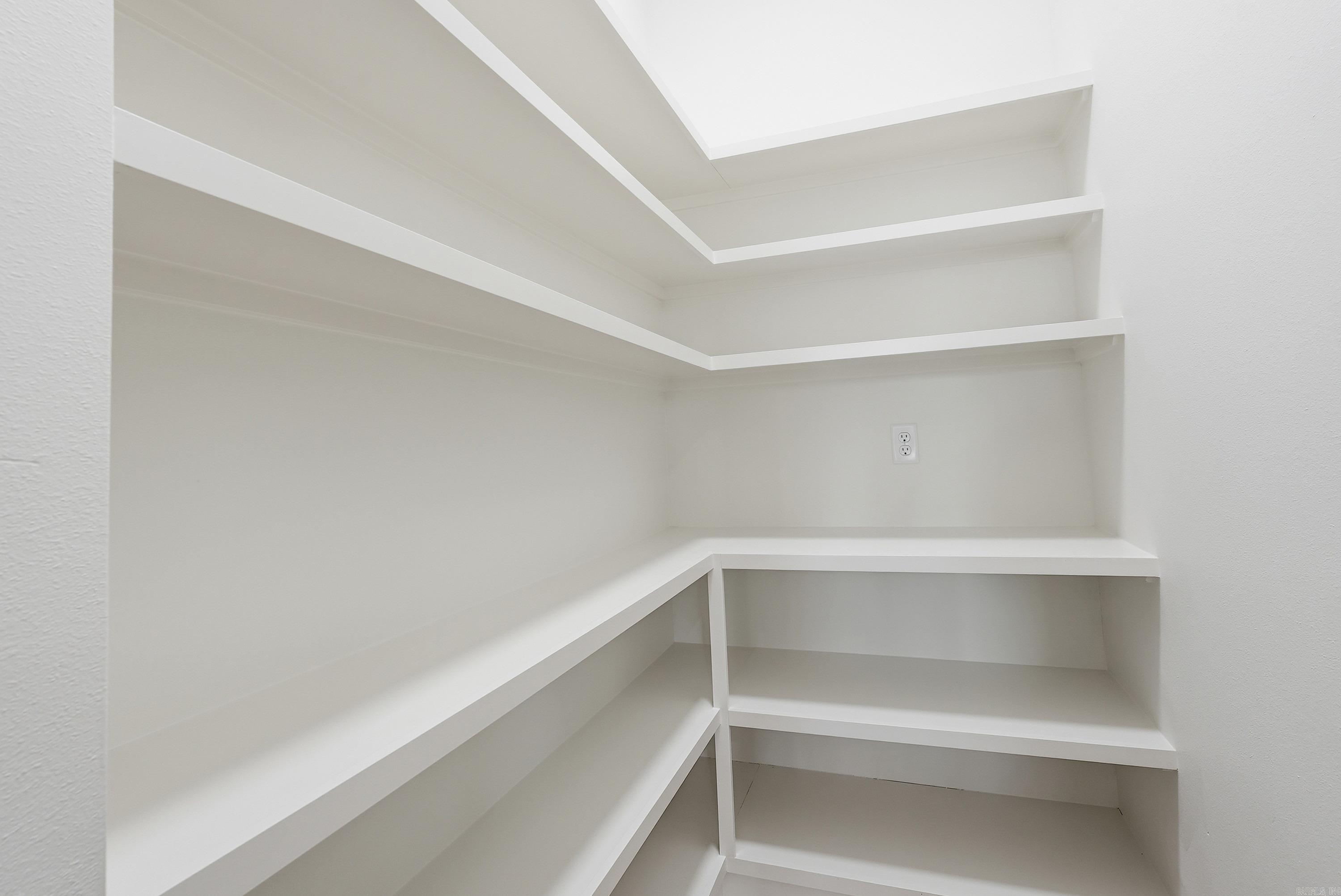 REYNOLDS RIDGE - Residential