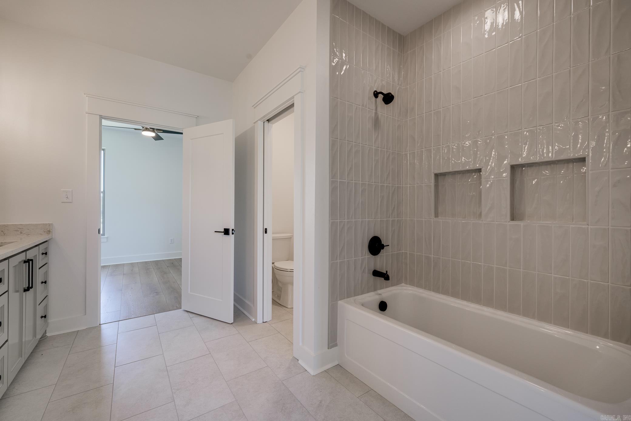 REYNOLDS RIDGE - Residential