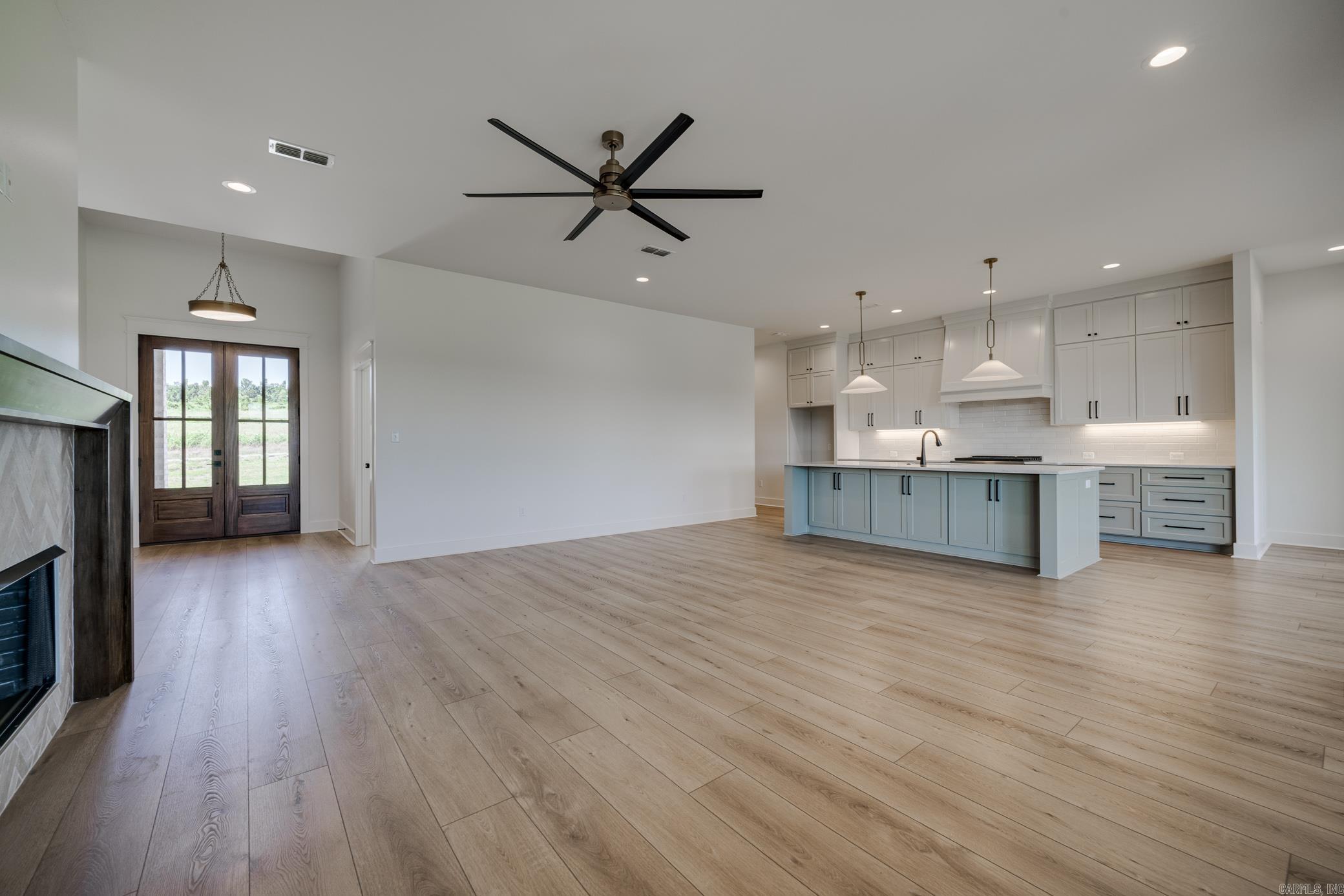 REYNOLDS RIDGE - Residential